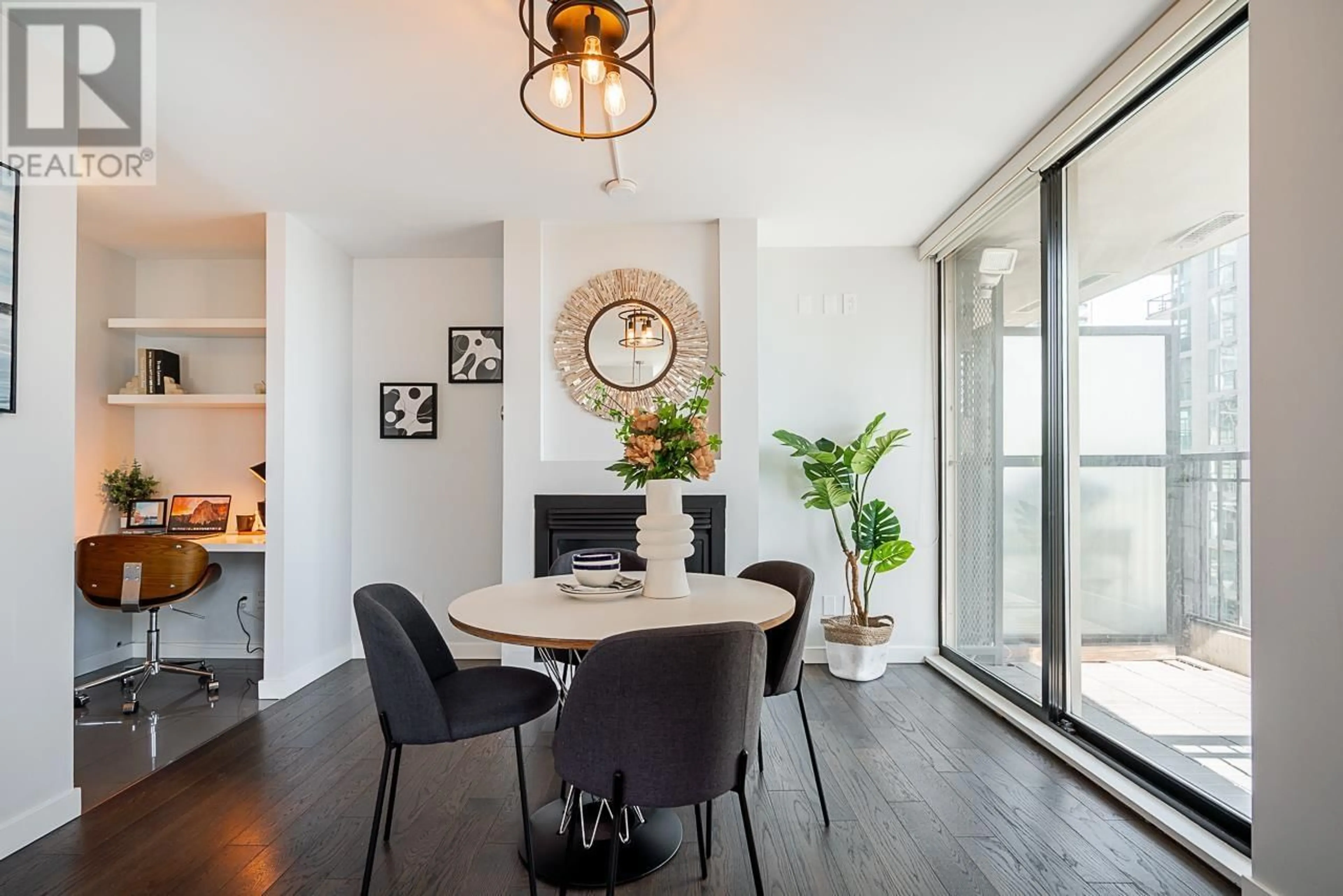 Dining room, unknown for 1607 - 969 RICHARDS STREET, Vancouver British Columbia V6B1A8