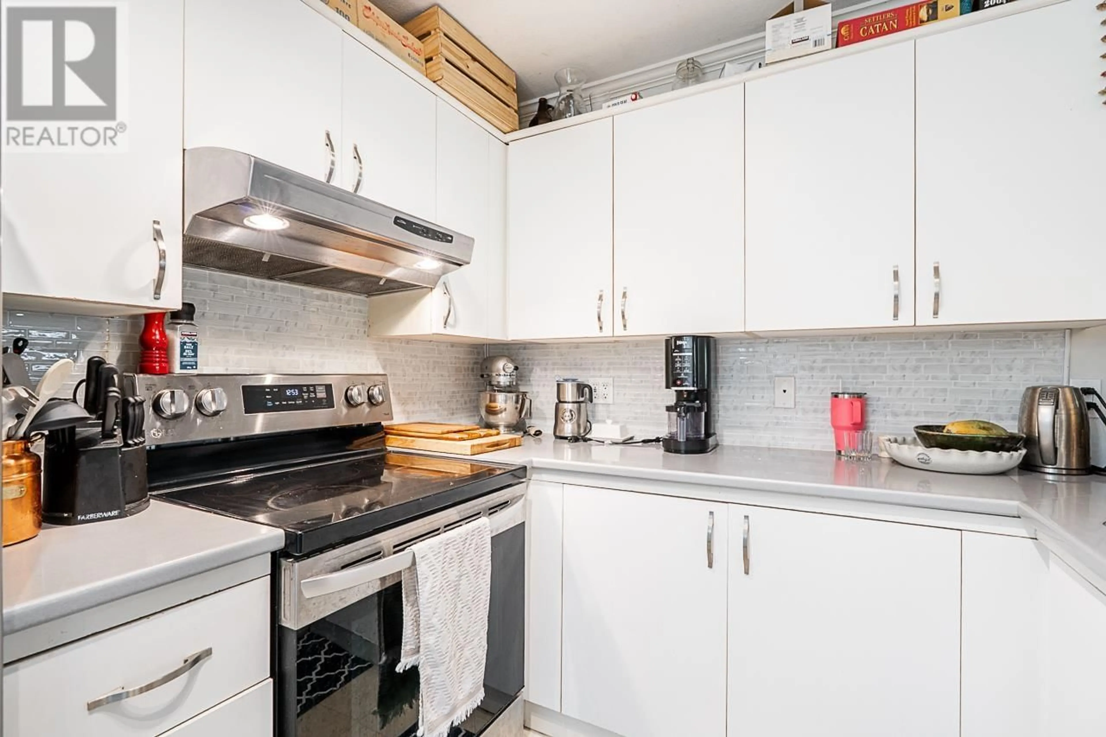 Standard kitchen, unknown for 203 - 2250 3RD AVENUE, Vancouver British Columbia V6K1L4