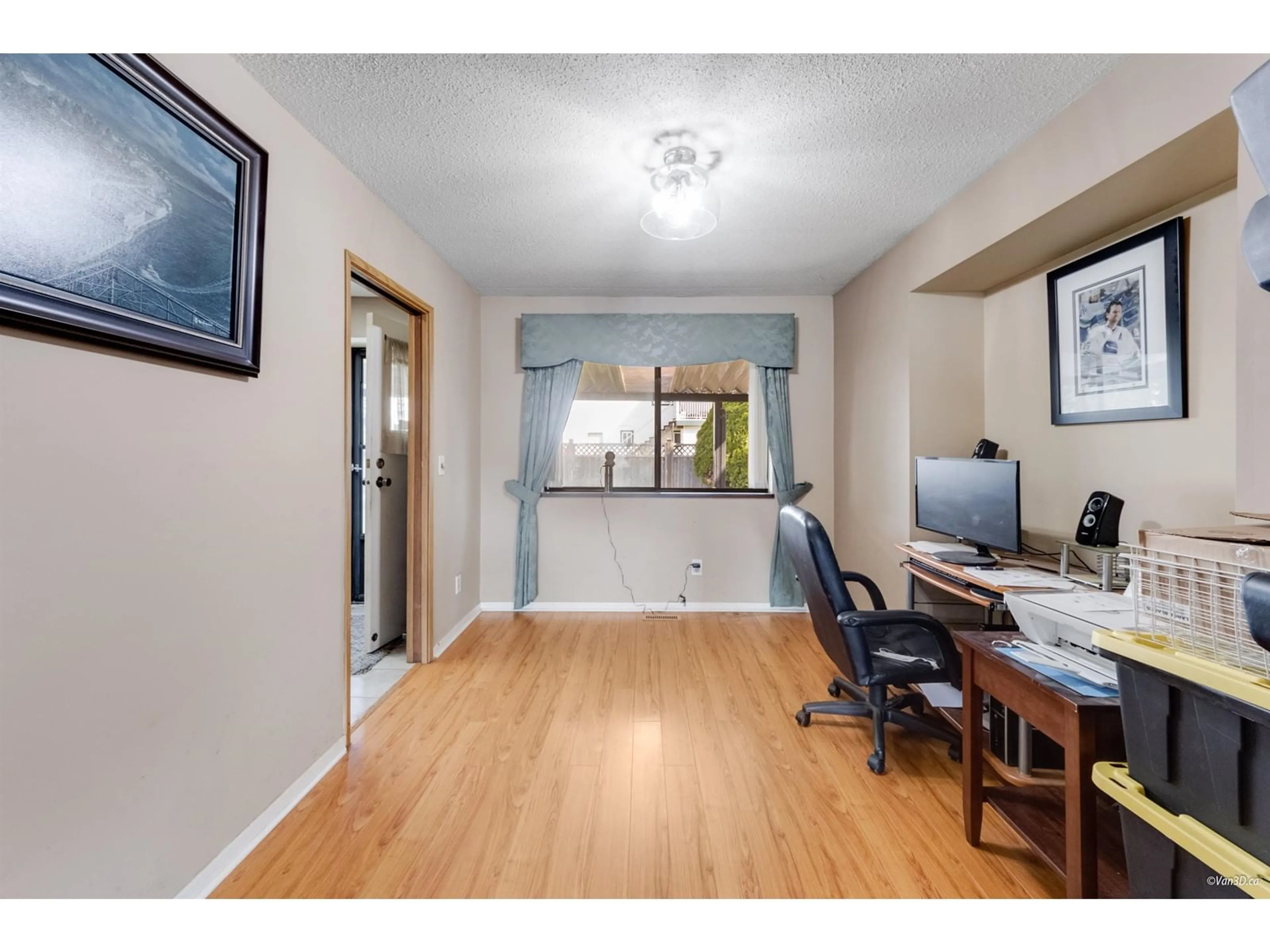 A pic of a room for 11925 STERLING, Delta British Columbia V4C7Y7