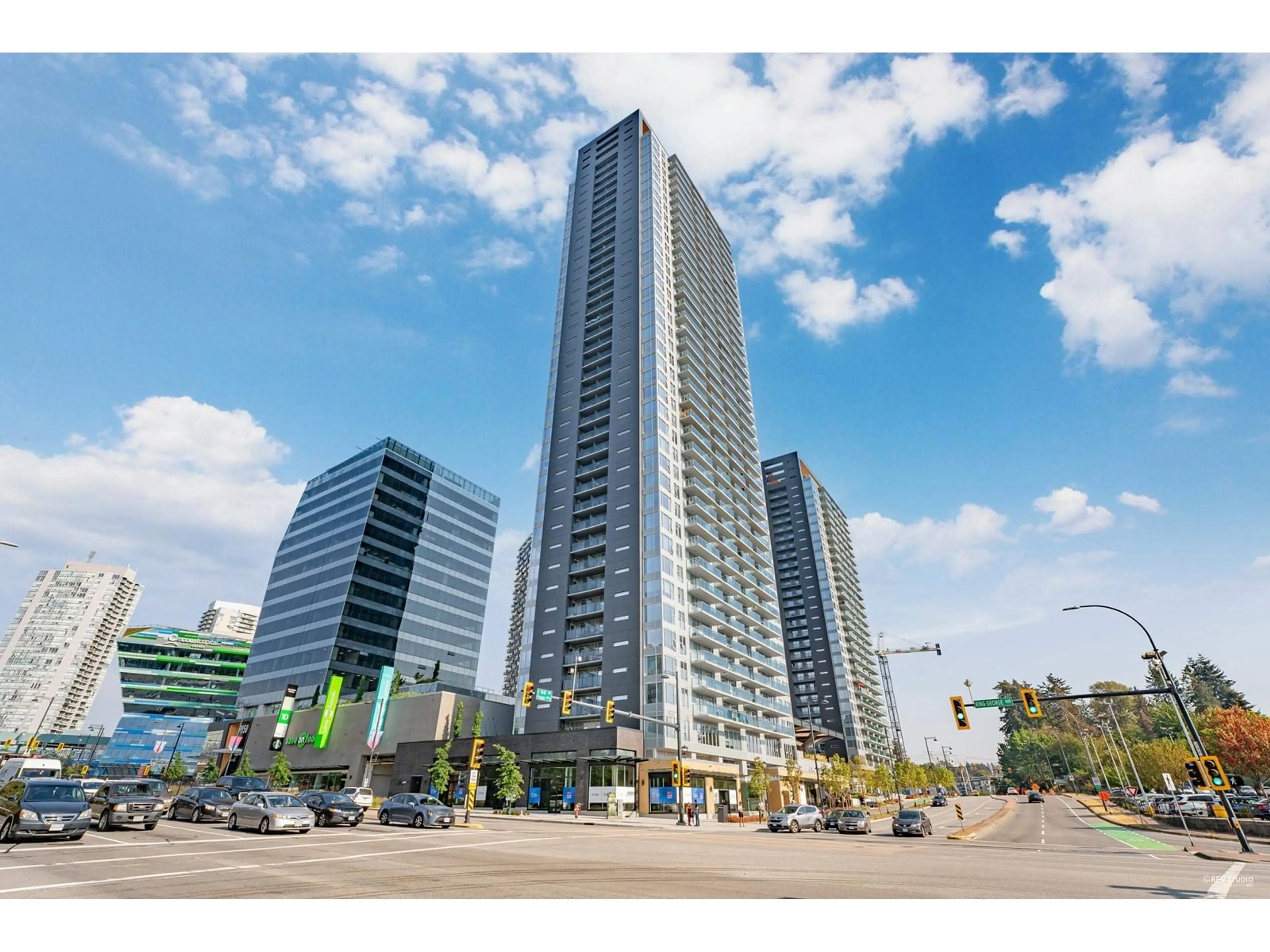 Indoor foyer for 808 - 13615 FRASER, Surrey British Columbia V3T0P7