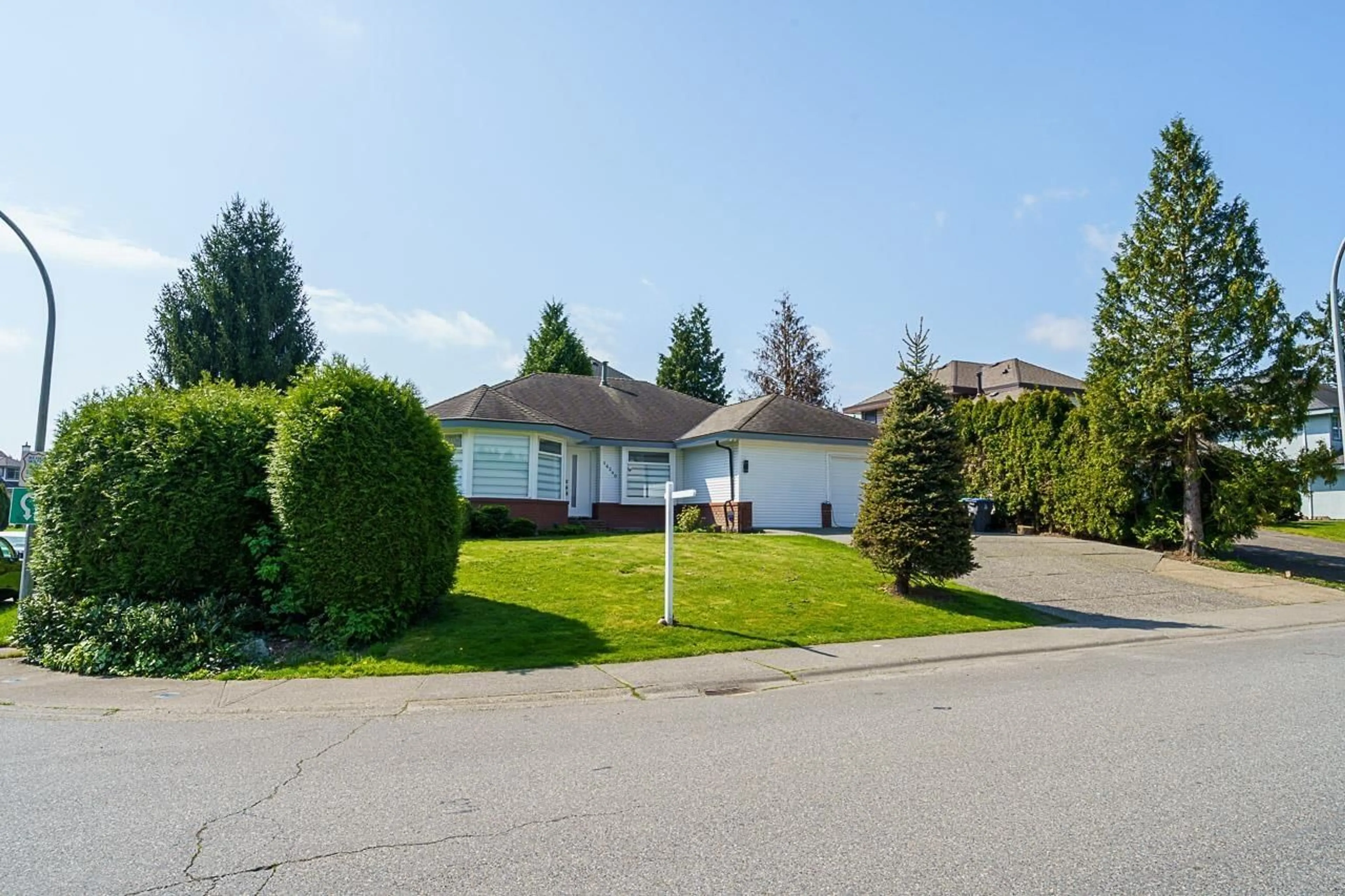 Home with vinyl exterior material, street for 16240 87, Surrey British Columbia V4N1B7