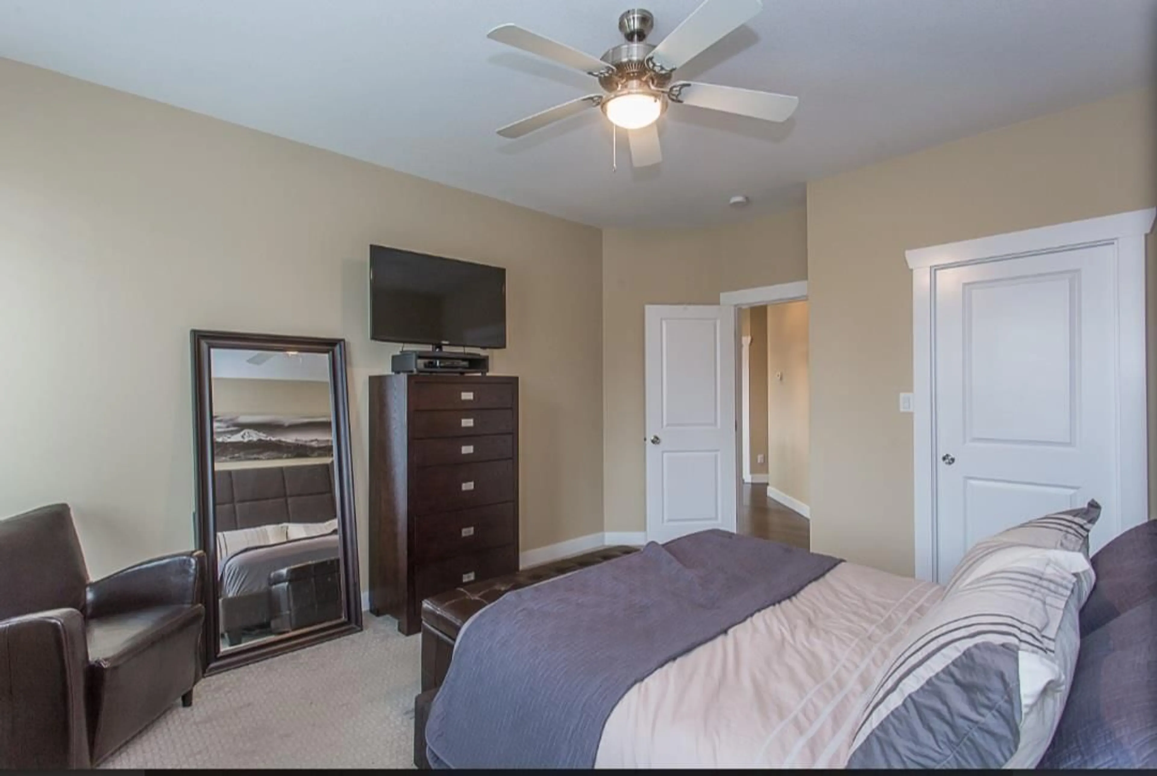 A pic of a room for 47535 CHARTWELL DRIVE, Chilliwack British Columbia V2P8B1