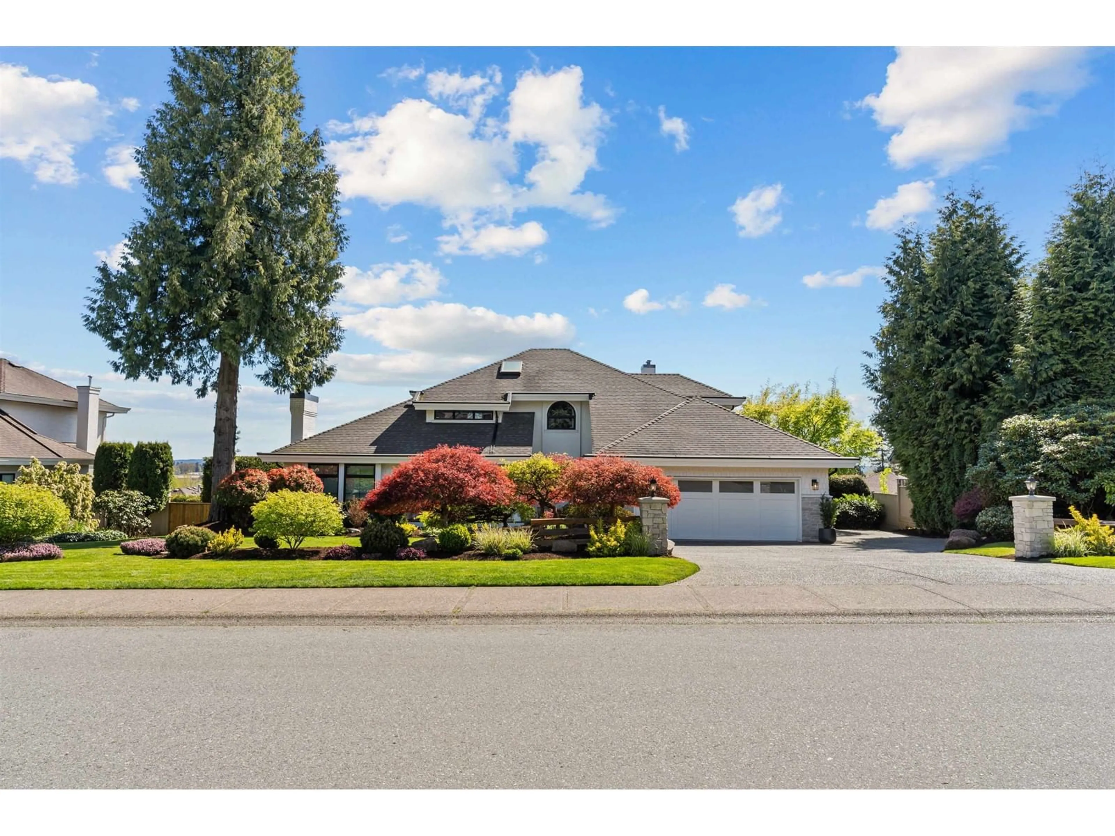 A pic from outside/outdoor area/front of a property/back of a property/a pic from drone, street for 16372 78, Surrey British Columbia V4N0K8