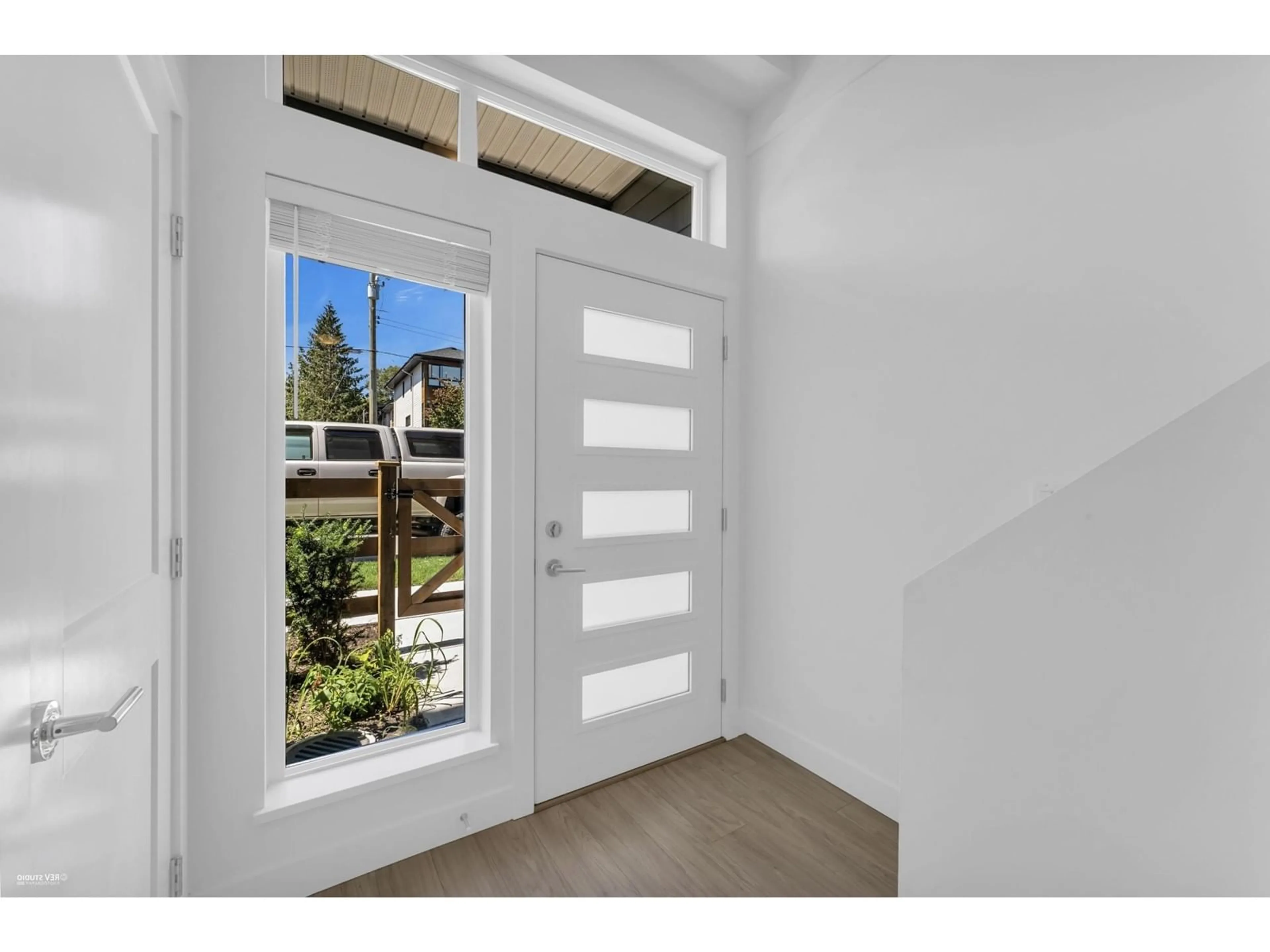 Indoor entryway for 6 - 8430 203A, Langley British Columbia V2Y3N4