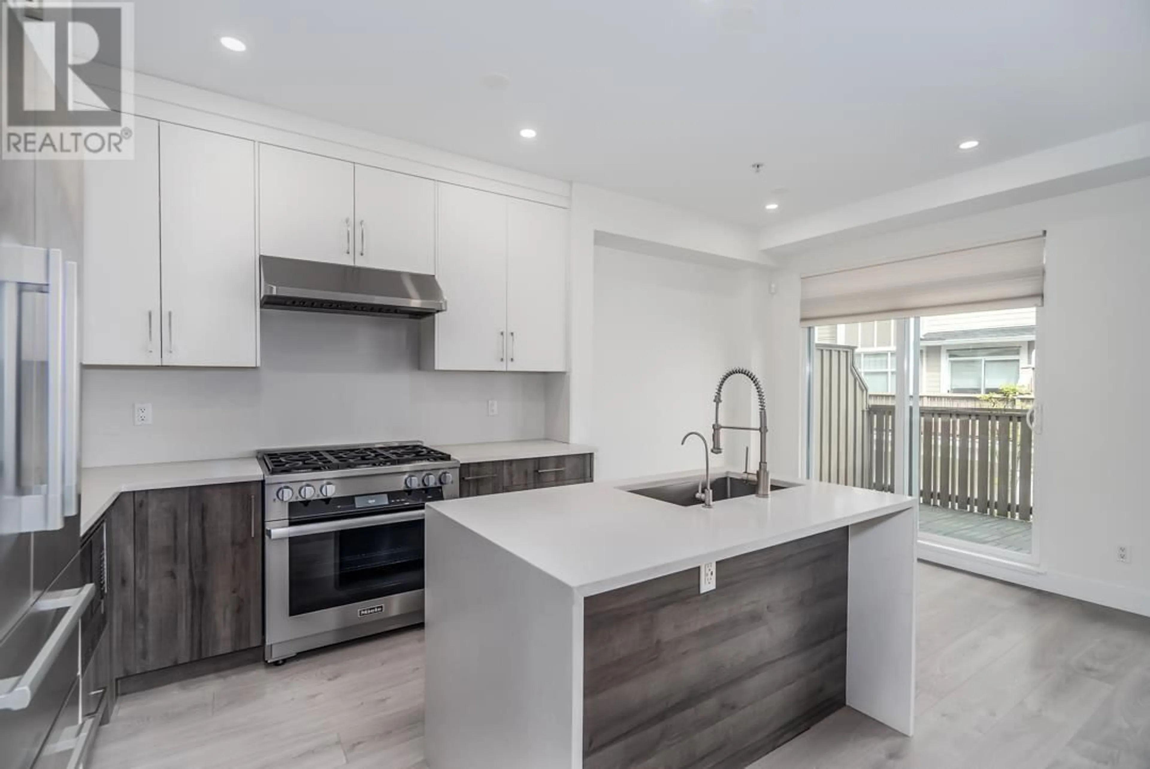 Open concept kitchen, unknown for 961 59TH AVENUE, Vancouver British Columbia V6P1X8