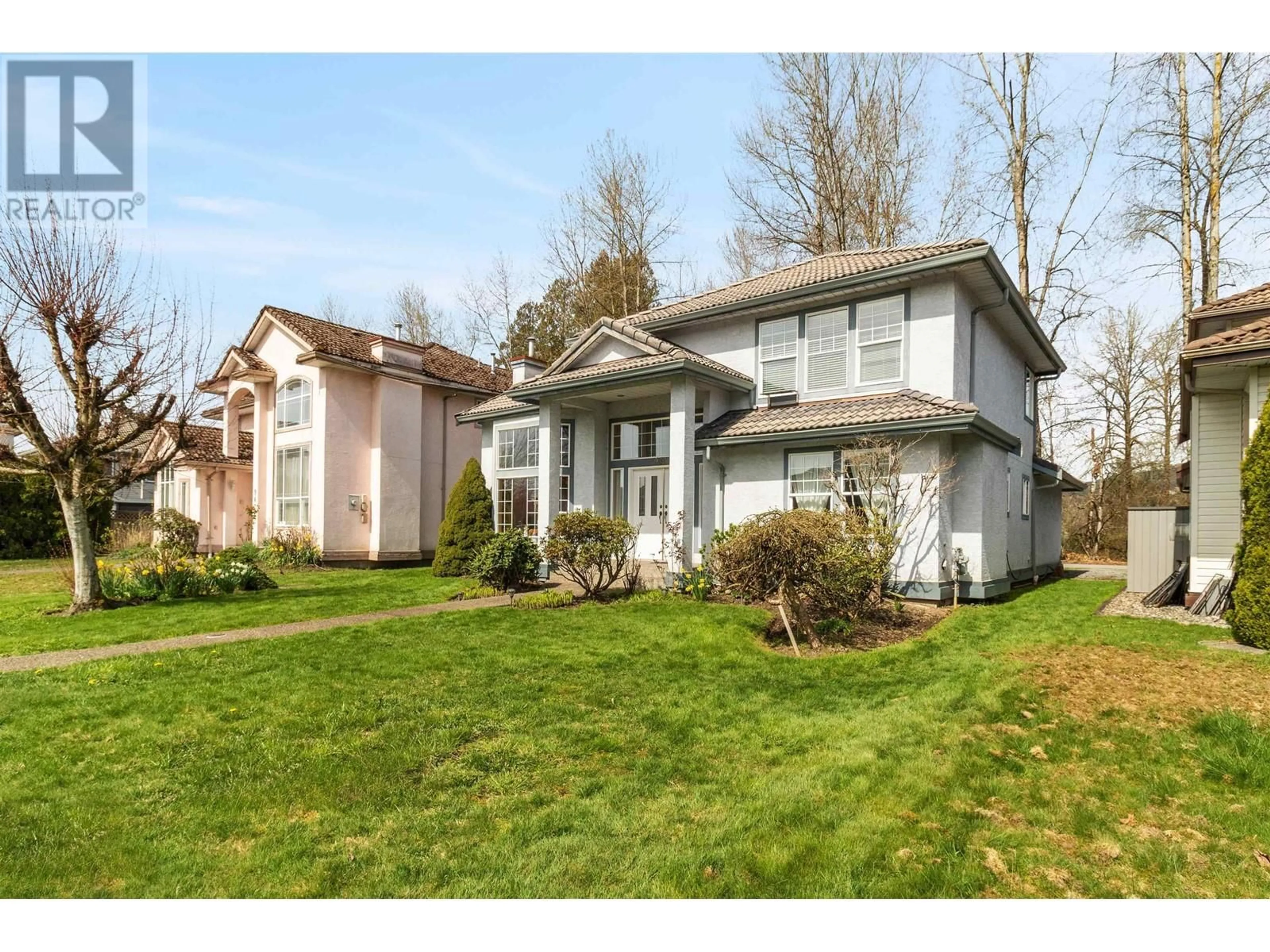 Home with vinyl exterior material, street for 939 RIVERSIDE DRIVE, Port Coquitlam British Columbia V3B7T6