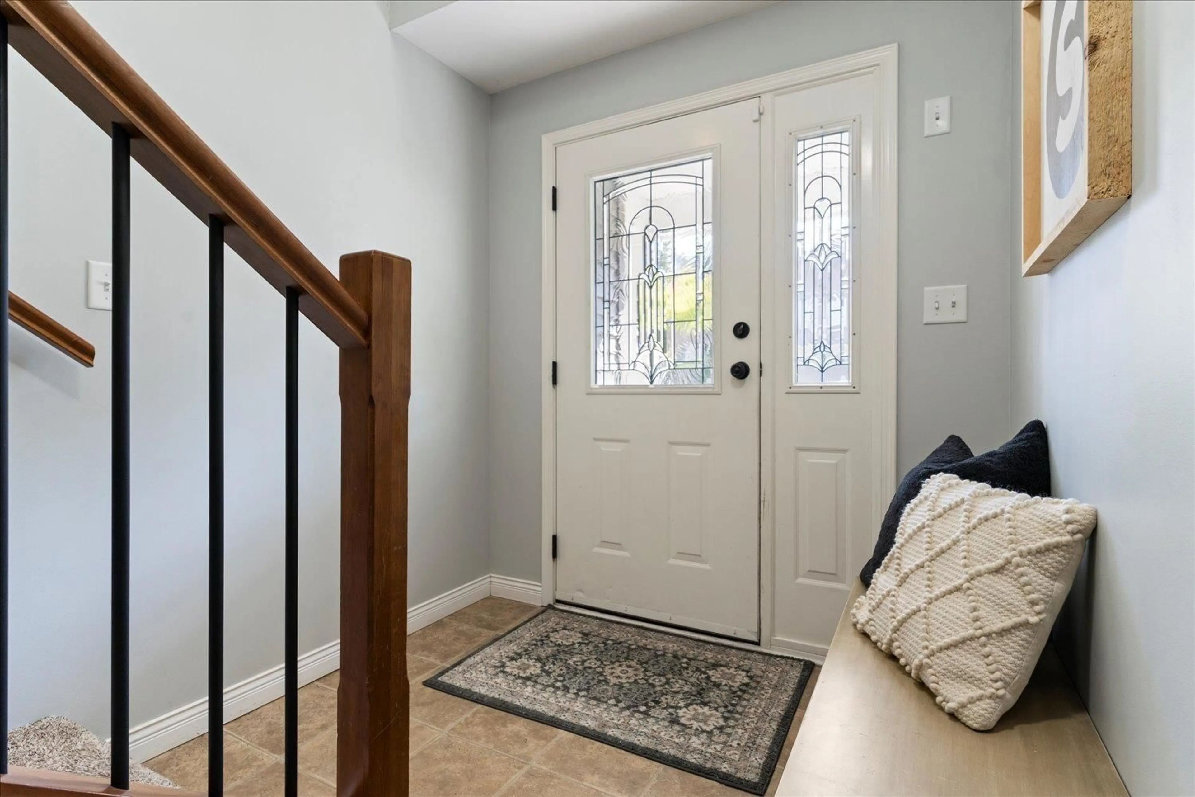 Indoor entryway for 46702 HUDSON ROAD, Chilliwack British Columbia V2R0K6