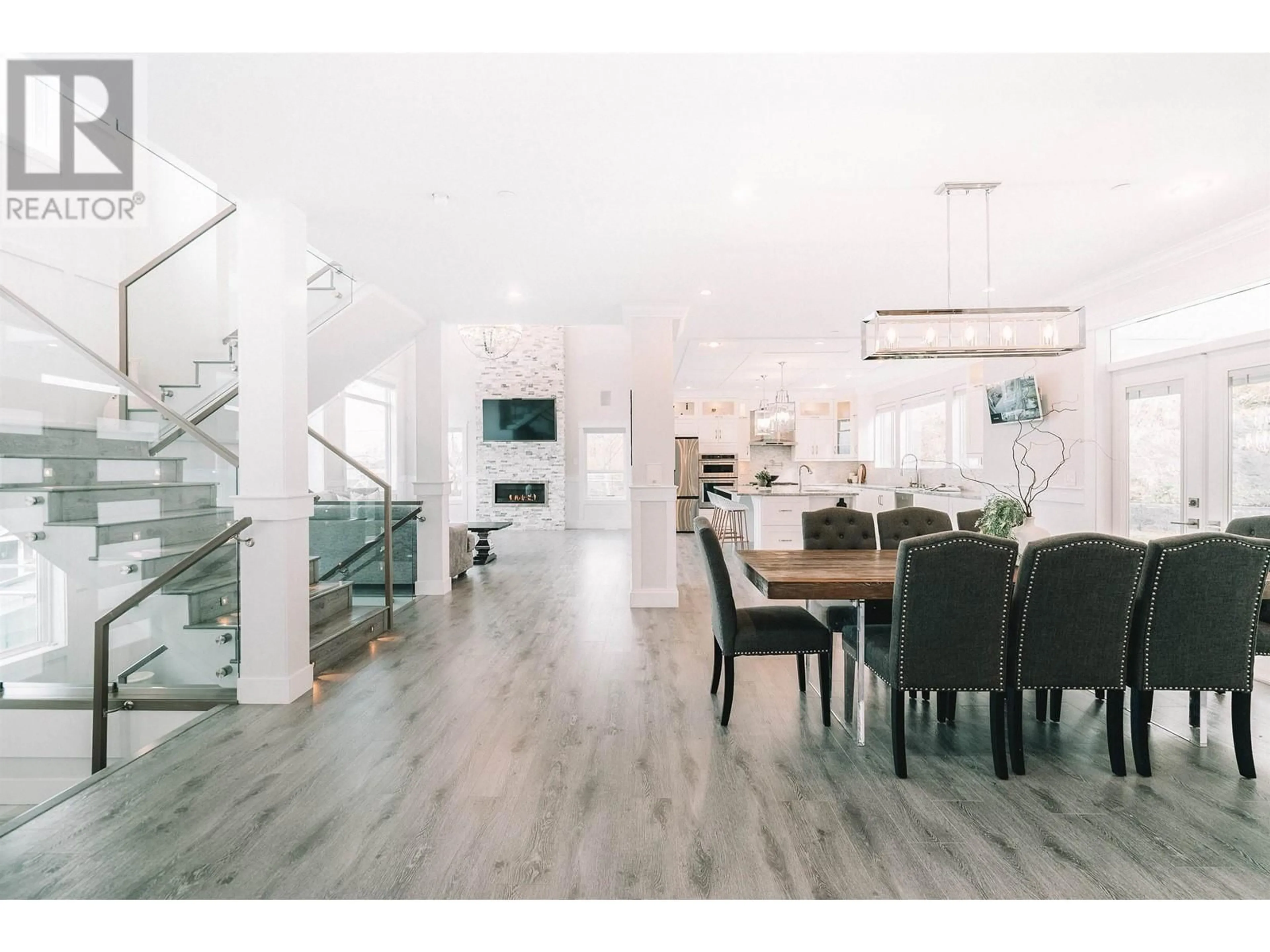 Unknown for 25540 GODWIN DRIVE, Maple Ridge British Columbia V2W1G9