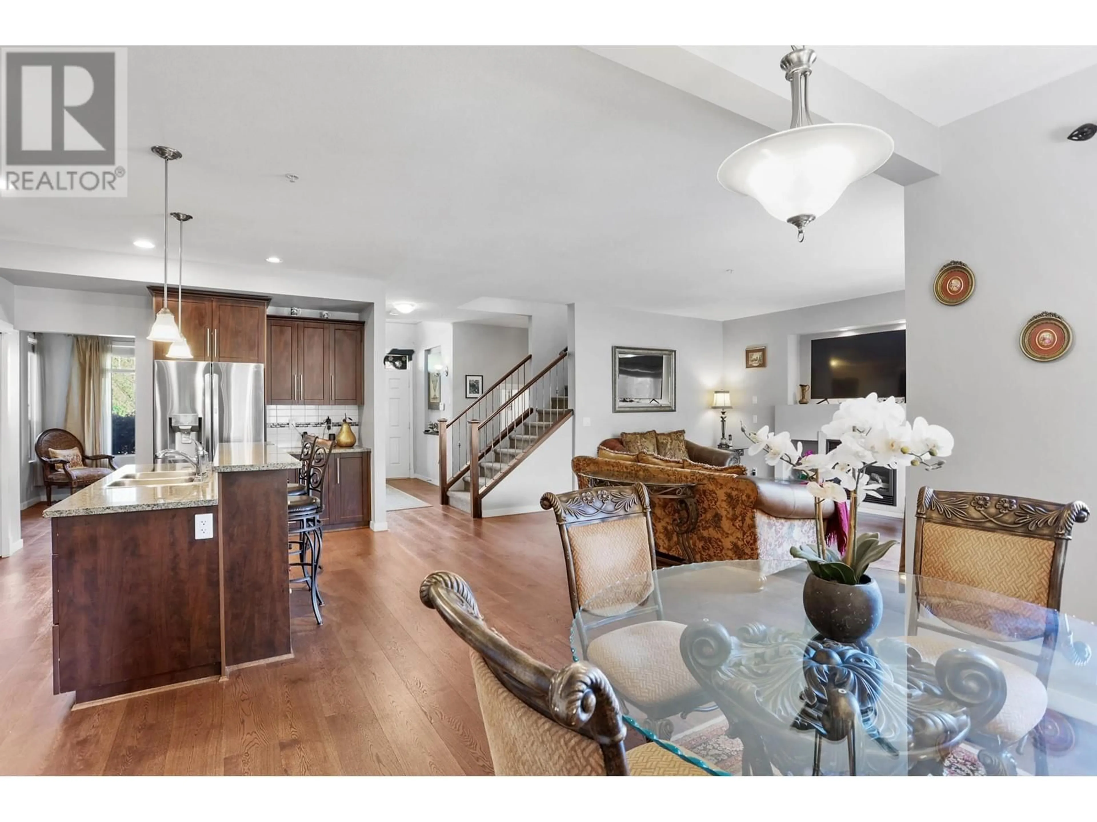 Open concept kitchen, unknown for 10656 248 STREET, Maple Ridge British Columbia V2W0E1