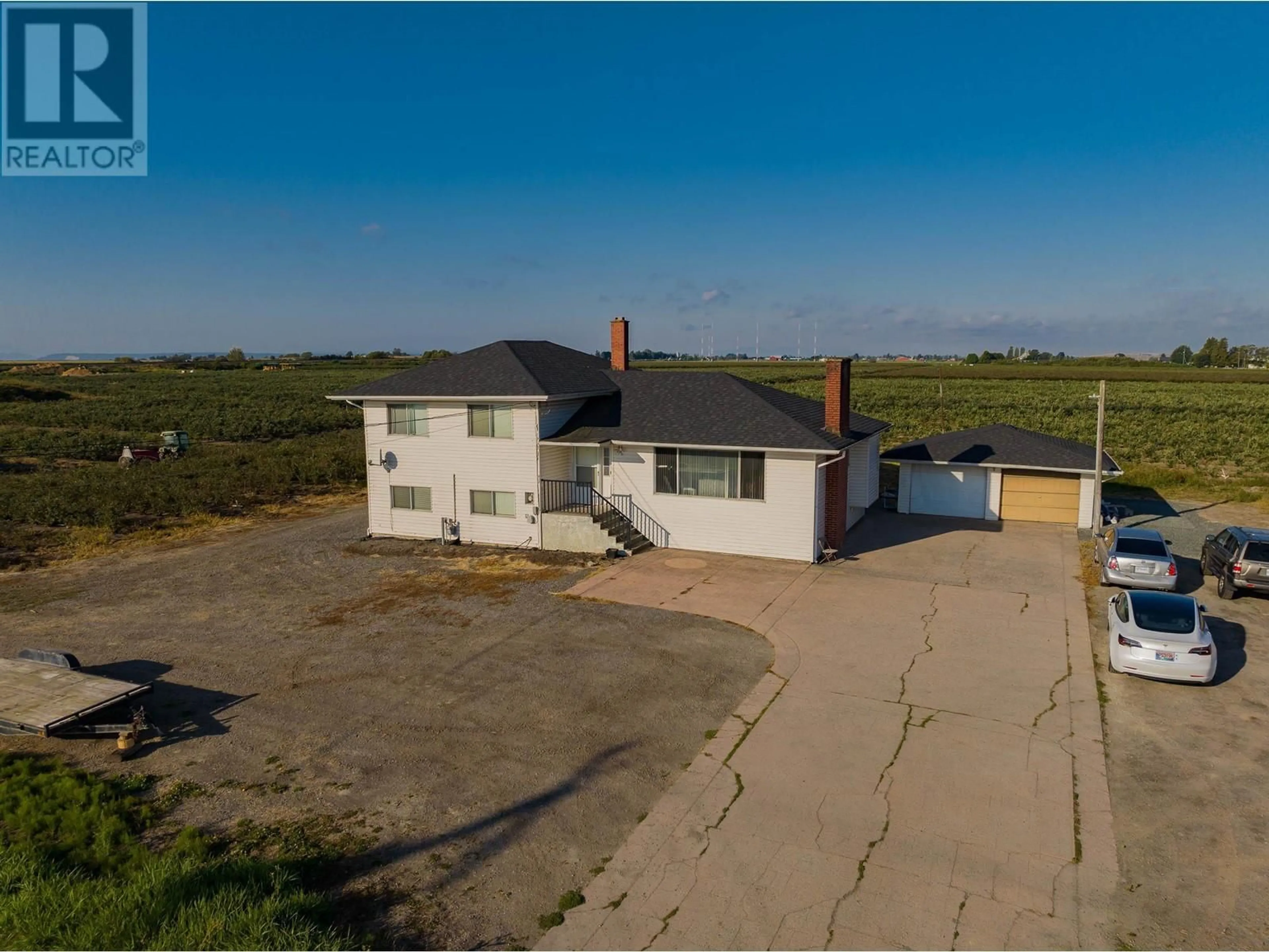 A pic from outside/outdoor area/front of a property/back of a property/a pic from drone, building for 5121 112 STREET, Delta British Columbia V4K3N3