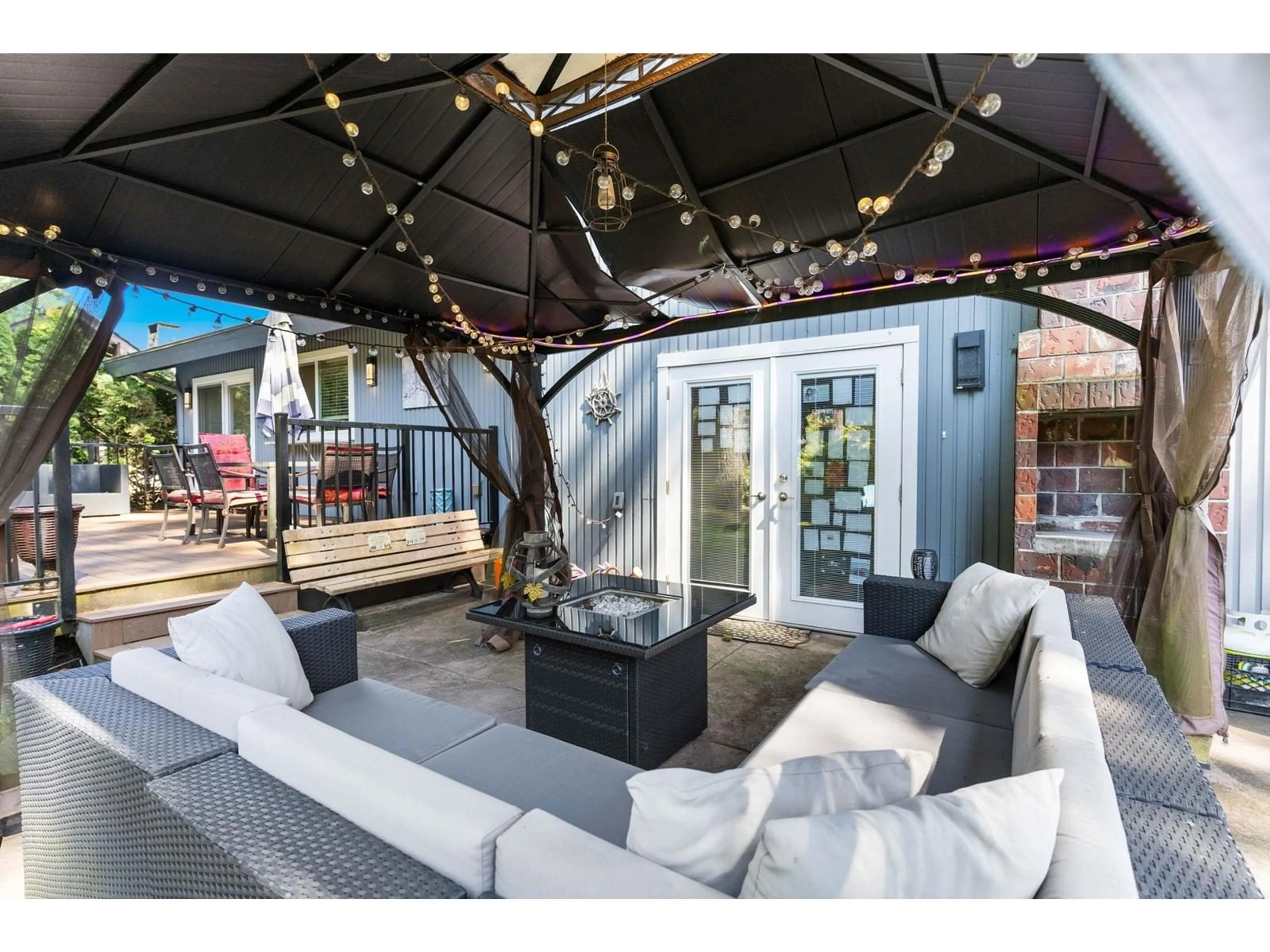 Patio, street for 6869 STEWART, Delta British Columbia V4E2J4
