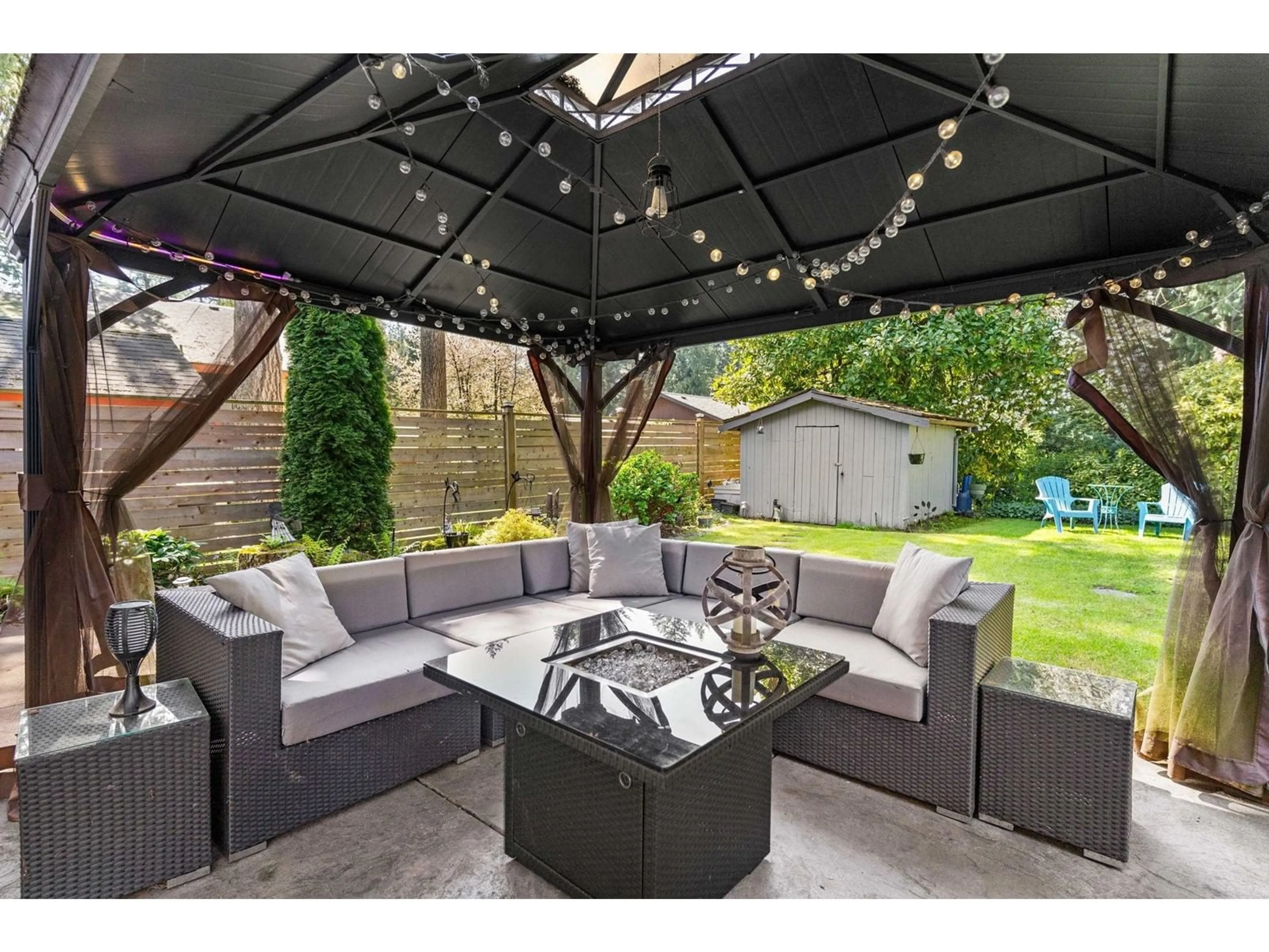 Patio, street for 6869 STEWART, Delta British Columbia V4E2J4