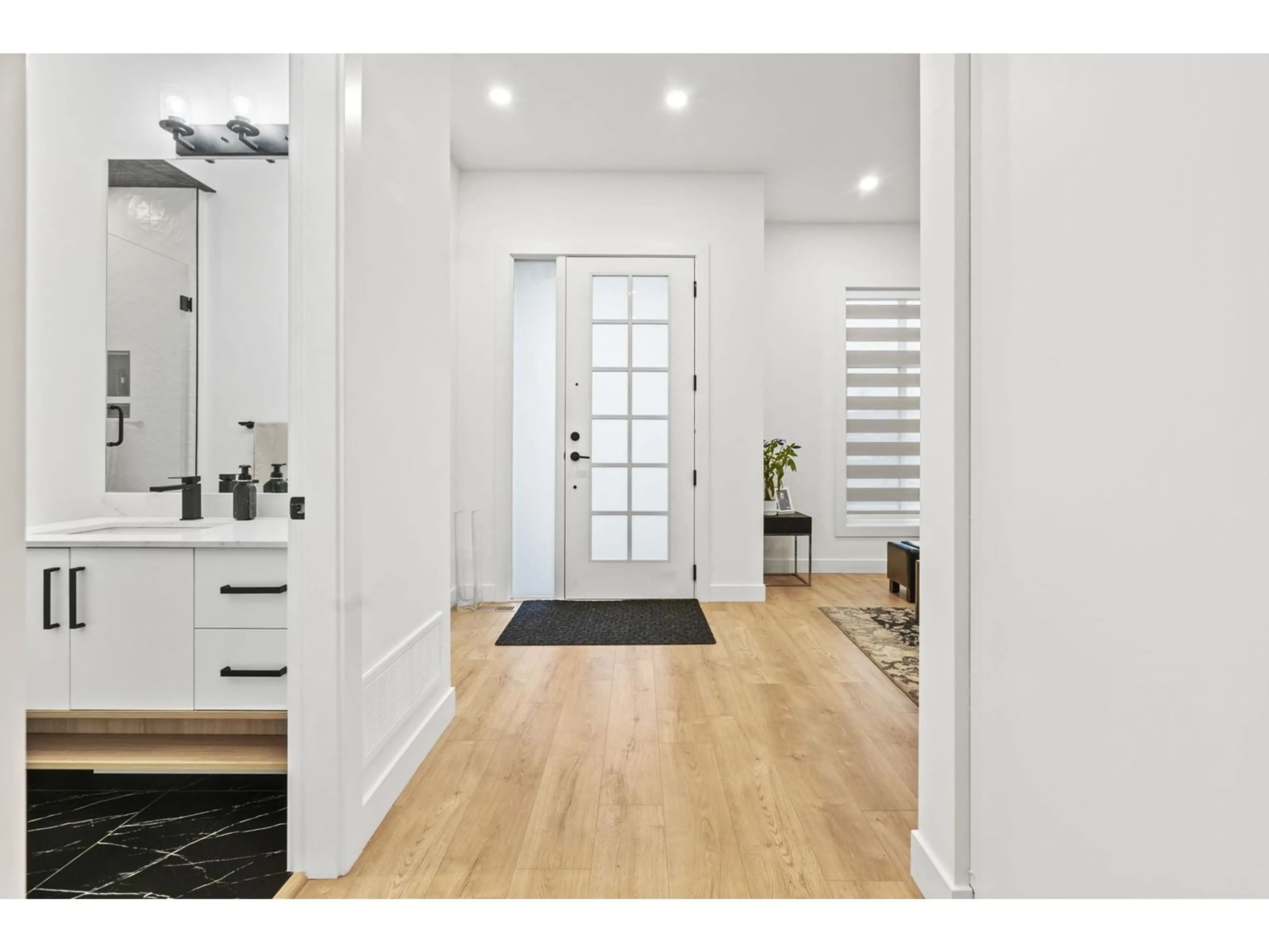 Indoor entryway for 20426 96, Langley British Columbia V1M0A7