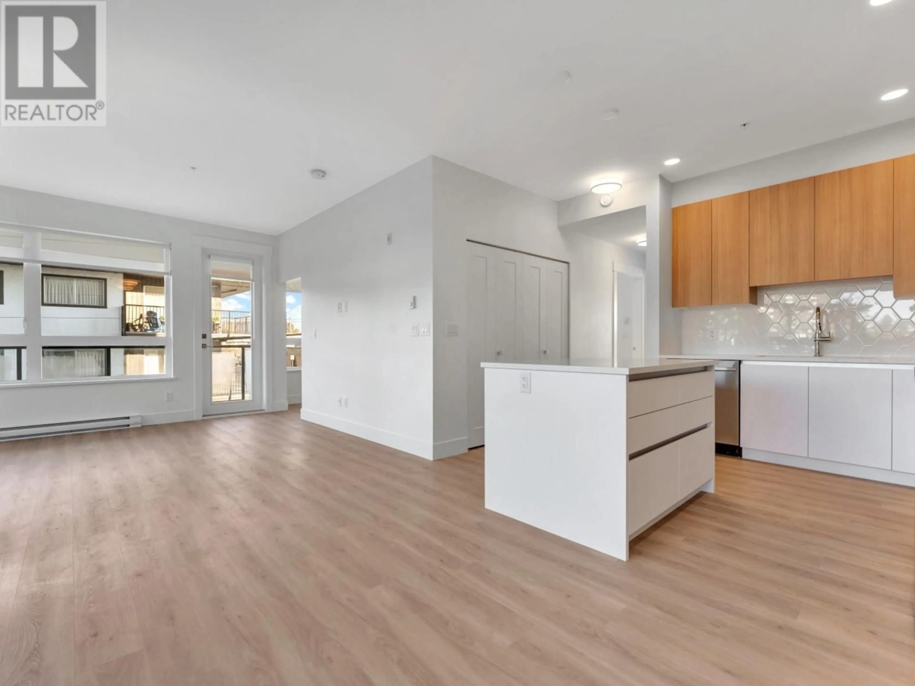 Open concept kitchen, unknown for 201 - 11907 223 STREET, Maple Ridge British Columbia V2X4P9