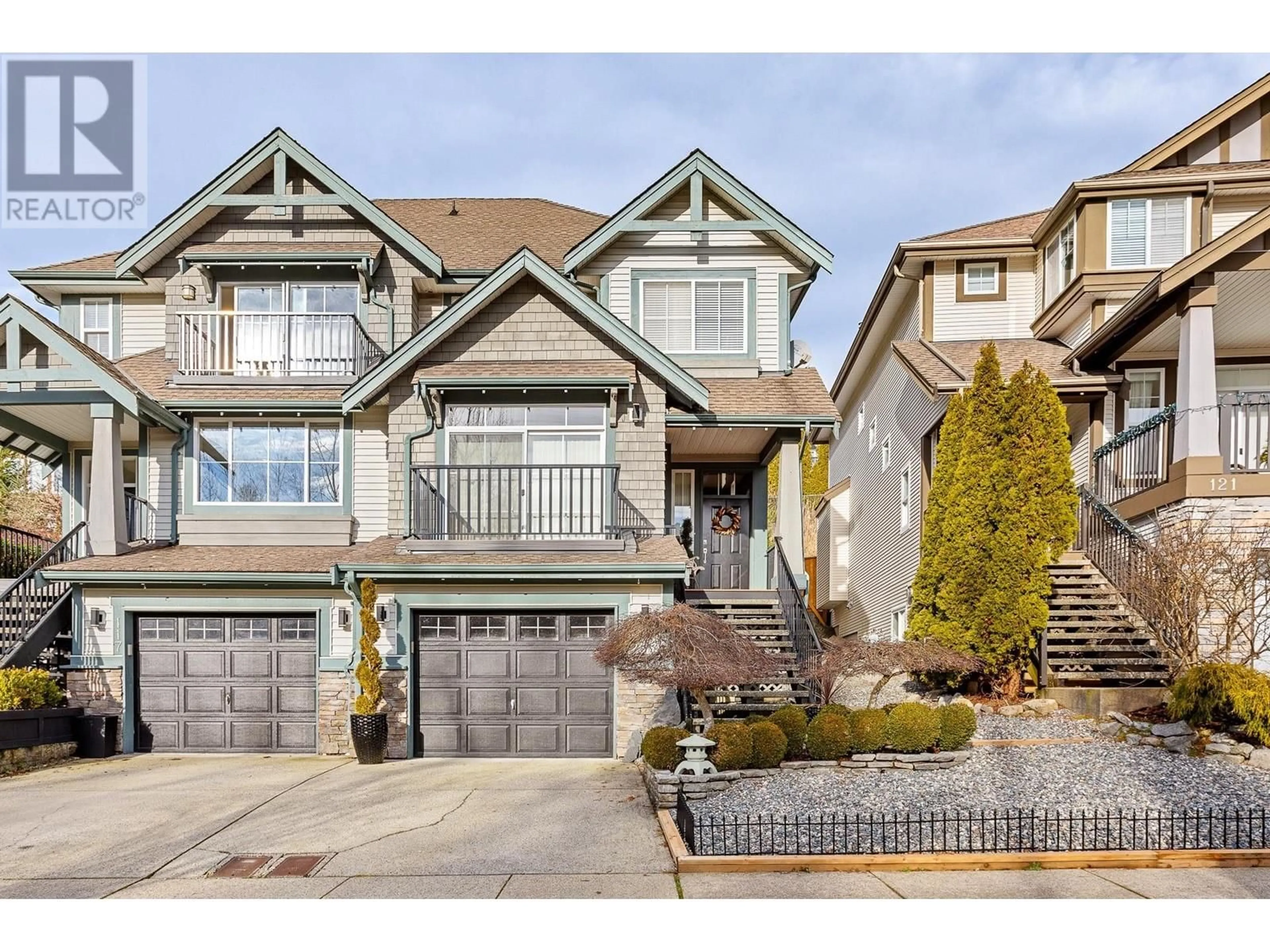 Home with vinyl exterior material, street for 119 FOREST PARK WAY, Port Moody British Columbia V3H5J4