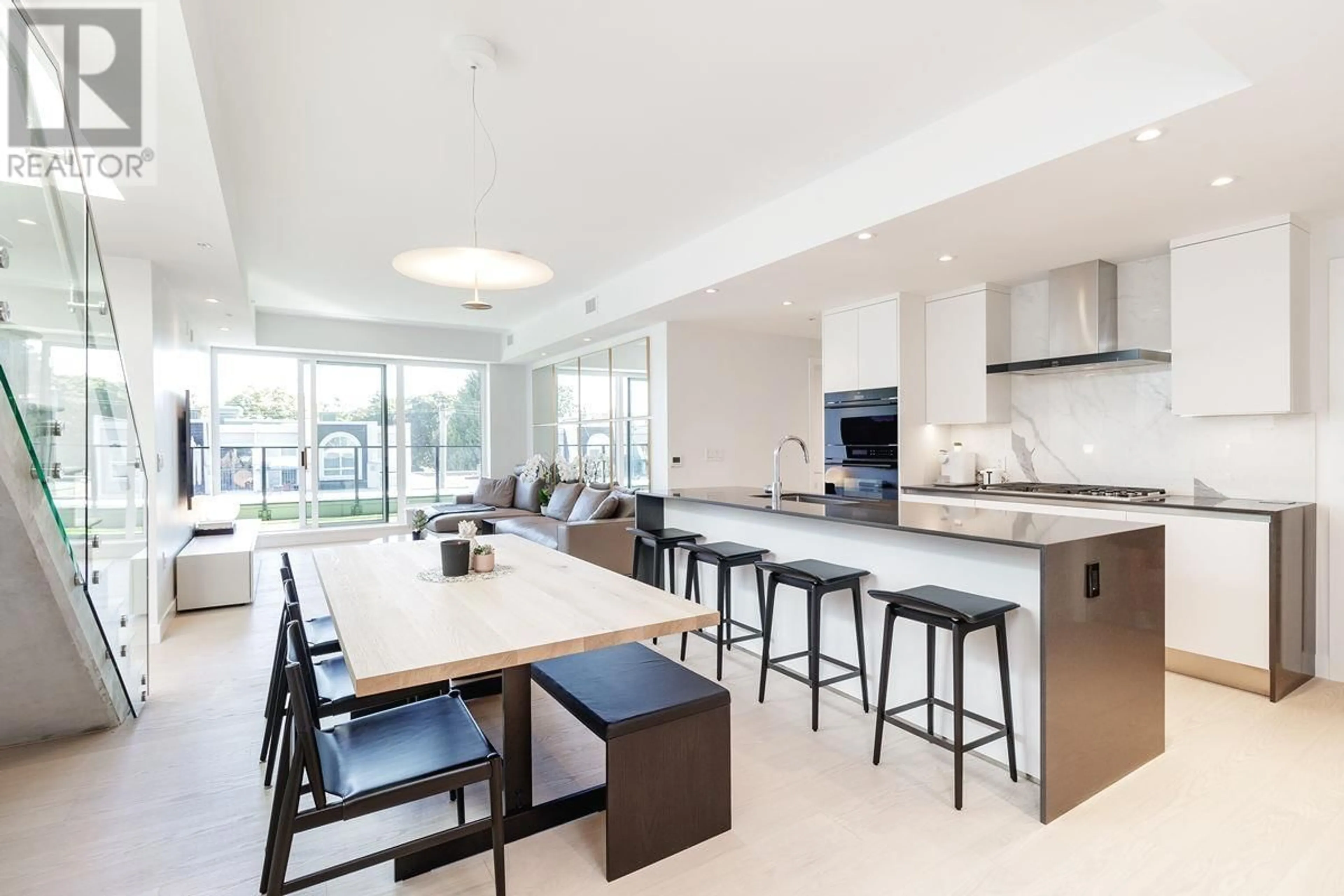 Open concept kitchen, unknown for 402 - 717 17TH AVENUE, Vancouver British Columbia V5Z1V1