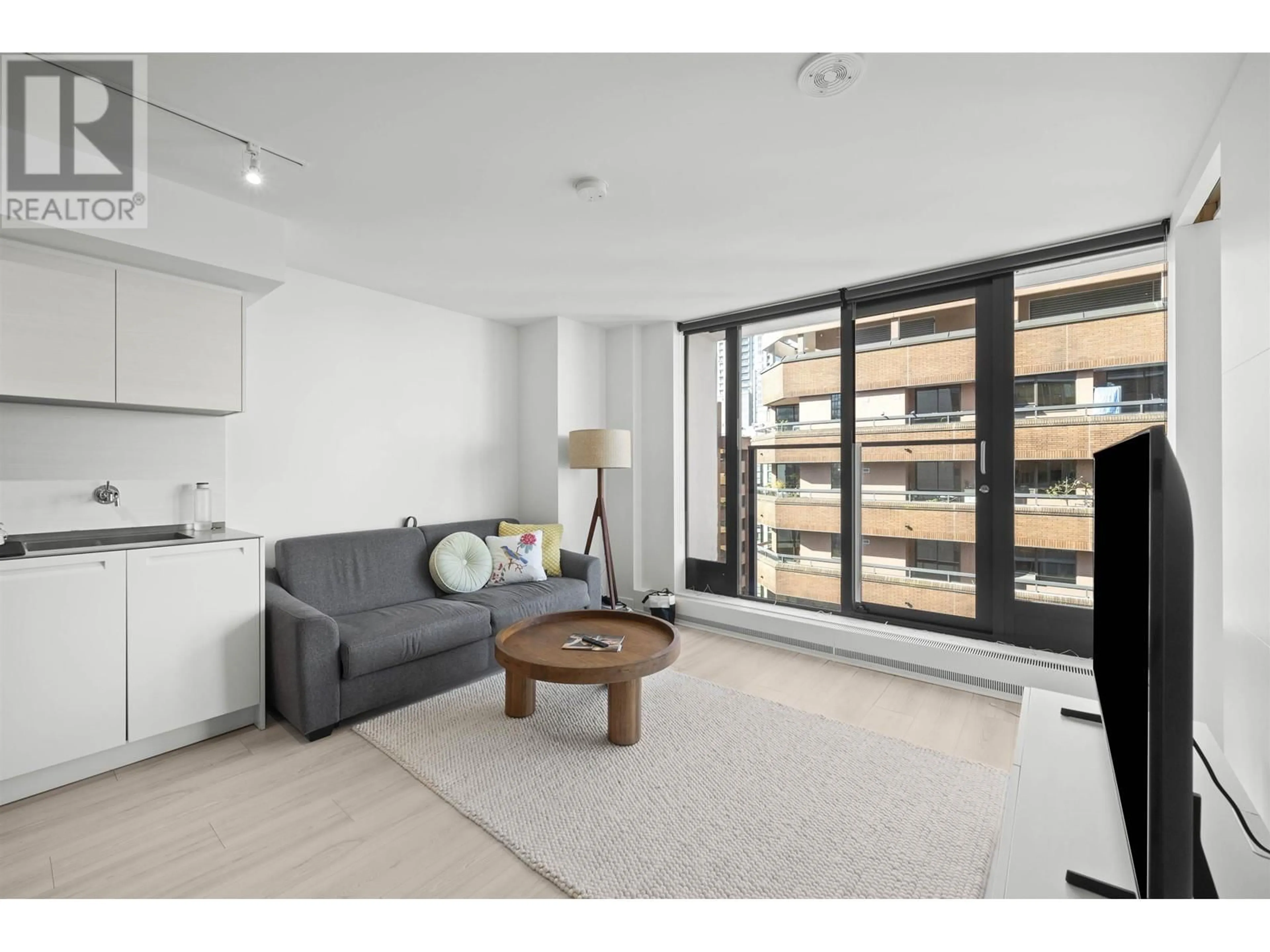 Living room with furniture, unknown for 1605 - 1133 HORNBY STREET, Vancouver British Columbia V6Z1W1