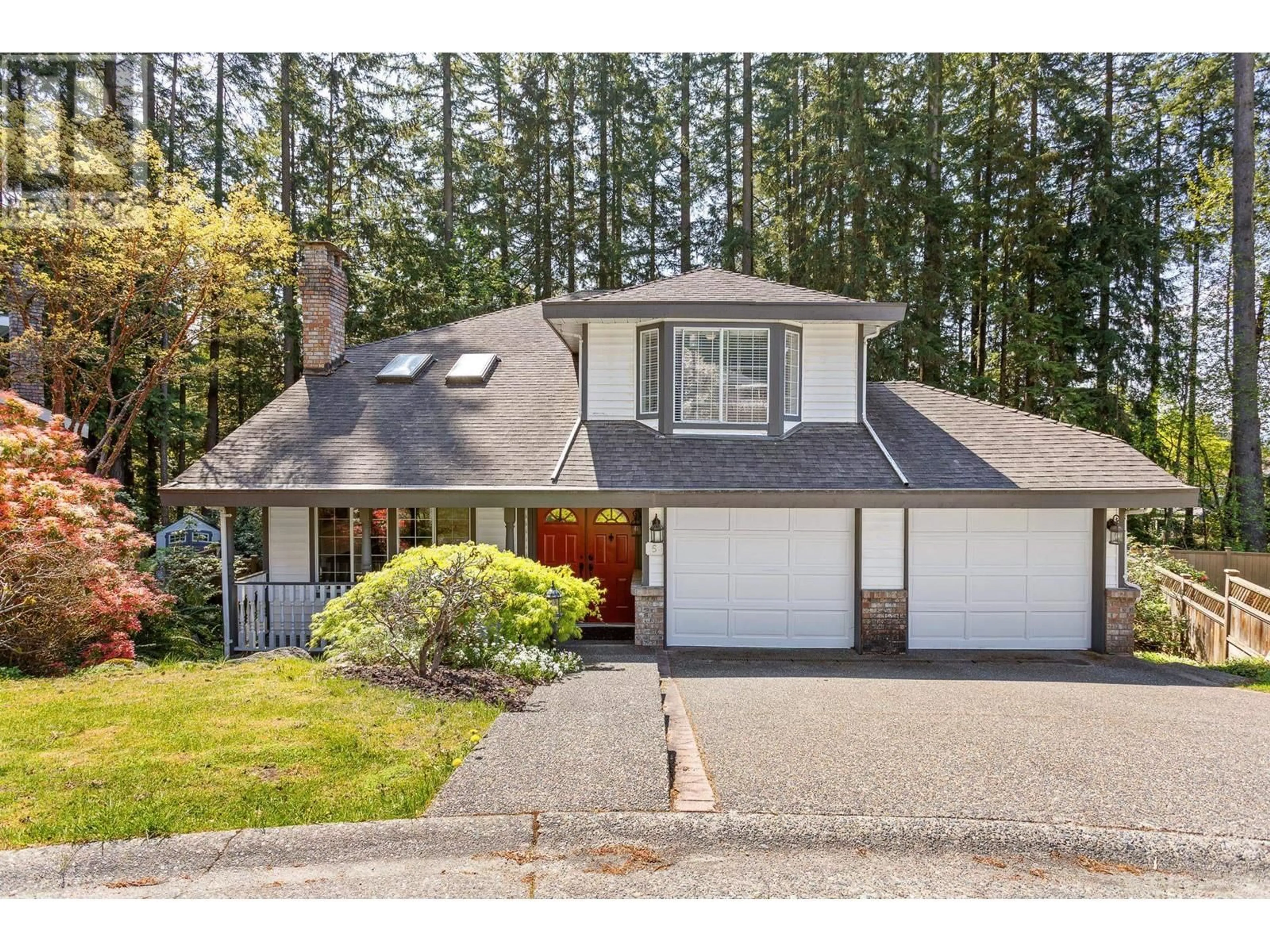 Home with vinyl exterior material, street for 5 BRACKENRIDGE PLACE, Port Moody British Columbia V3H4G4