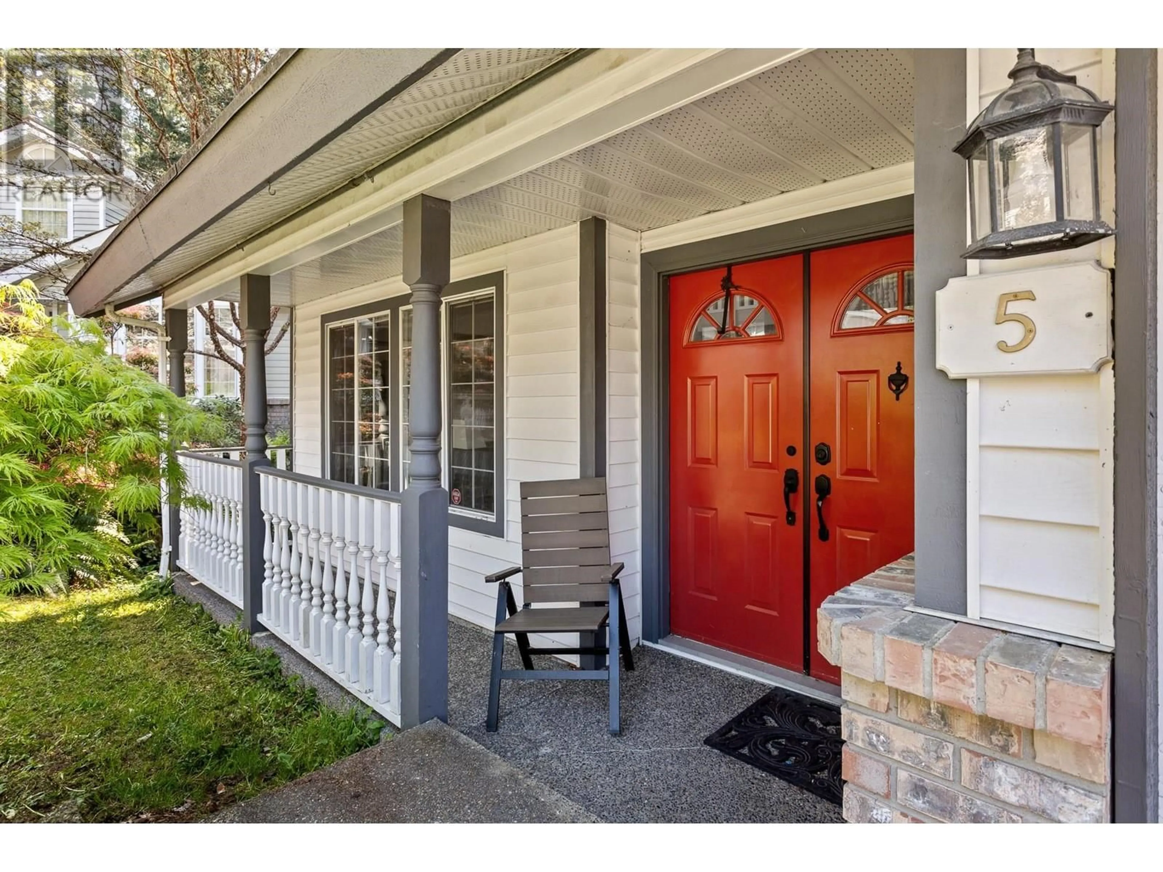 Indoor entryway for 5 BRACKENRIDGE PLACE, Port Moody British Columbia V3H4G4
