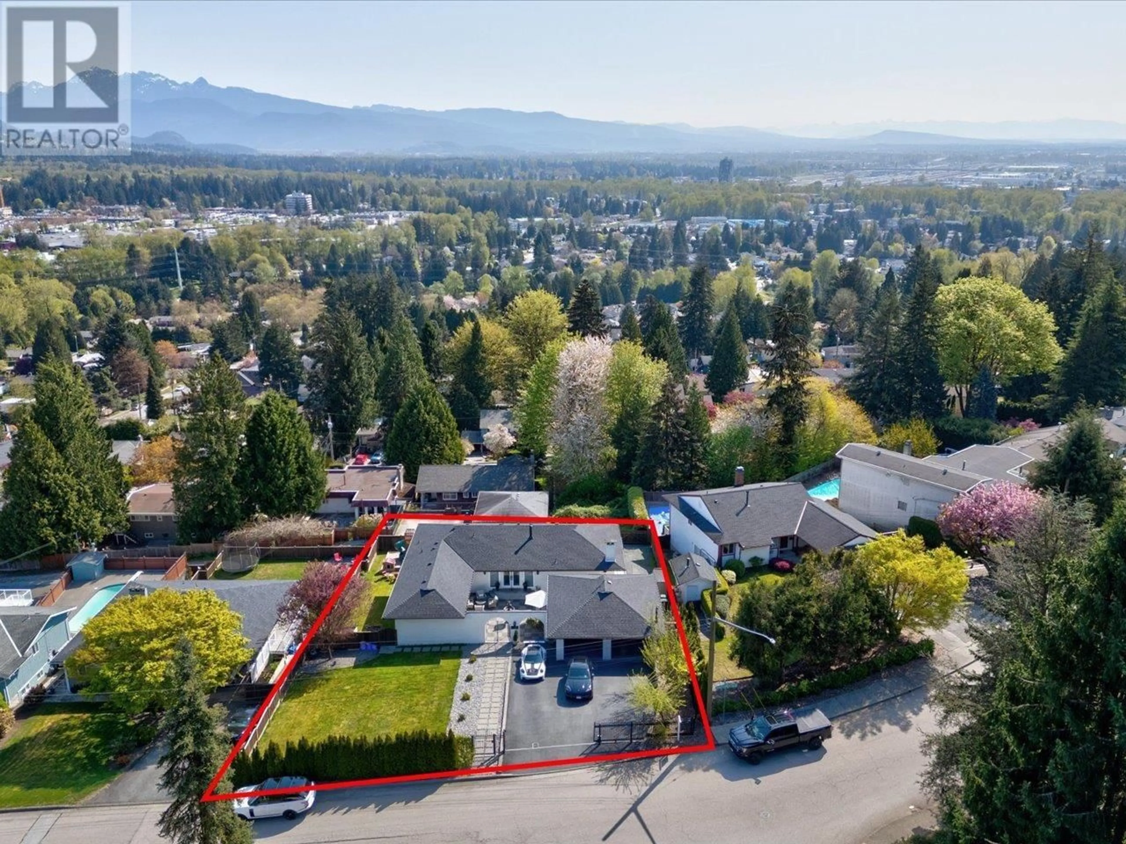 A pic from outside/outdoor area/front of a property/back of a property/a pic from drone, mountain view for 1001 PALMDALE STREET, Coquitlam British Columbia V3C3R3