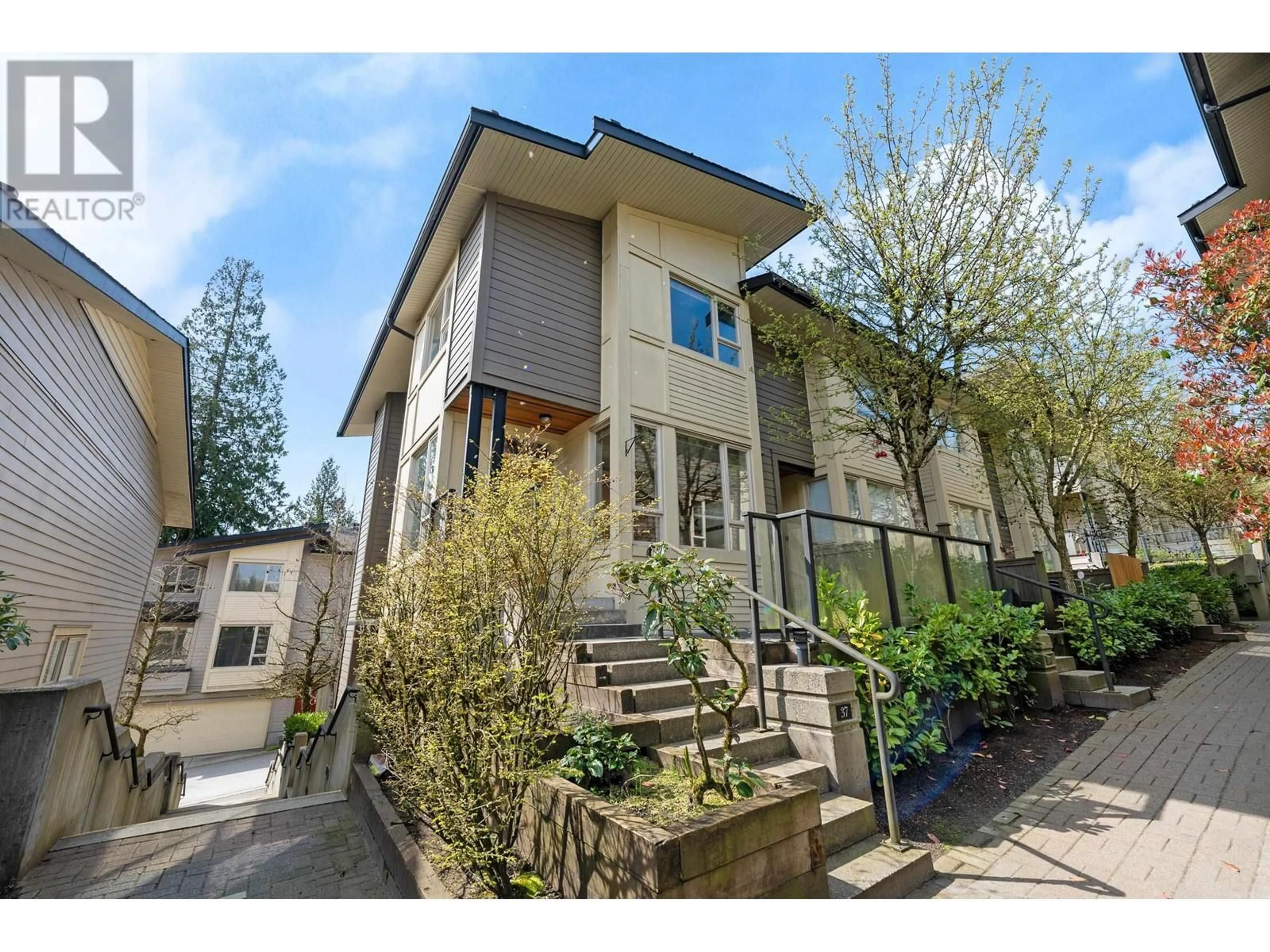 Unknown for 37 - 9229 UNIVERSITY CRESCENT, Burnaby British Columbia V5A4Z2