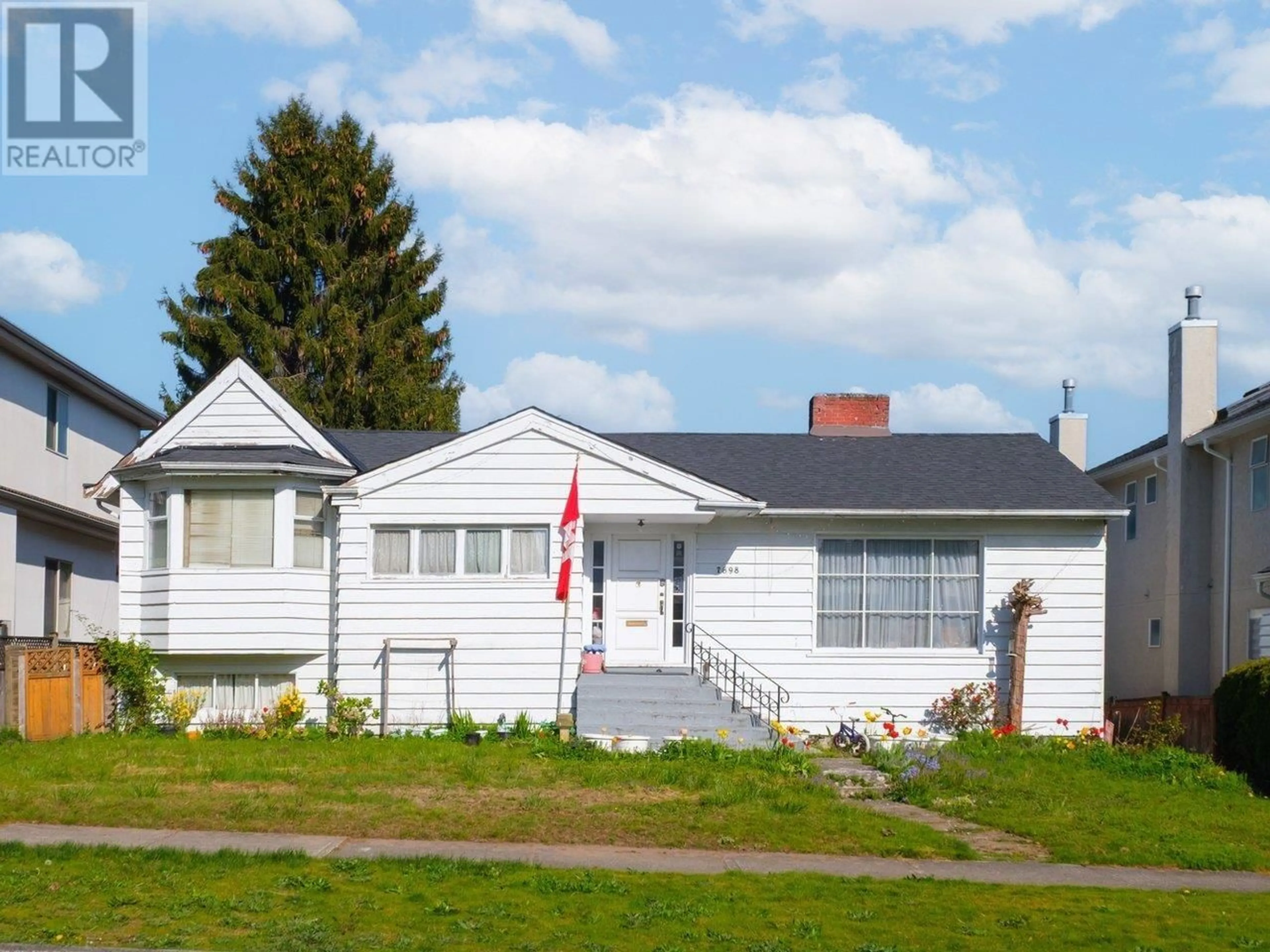 Home with vinyl exterior material, street for 7898 OSLER STREET, Vancouver British Columbia V6P4E1