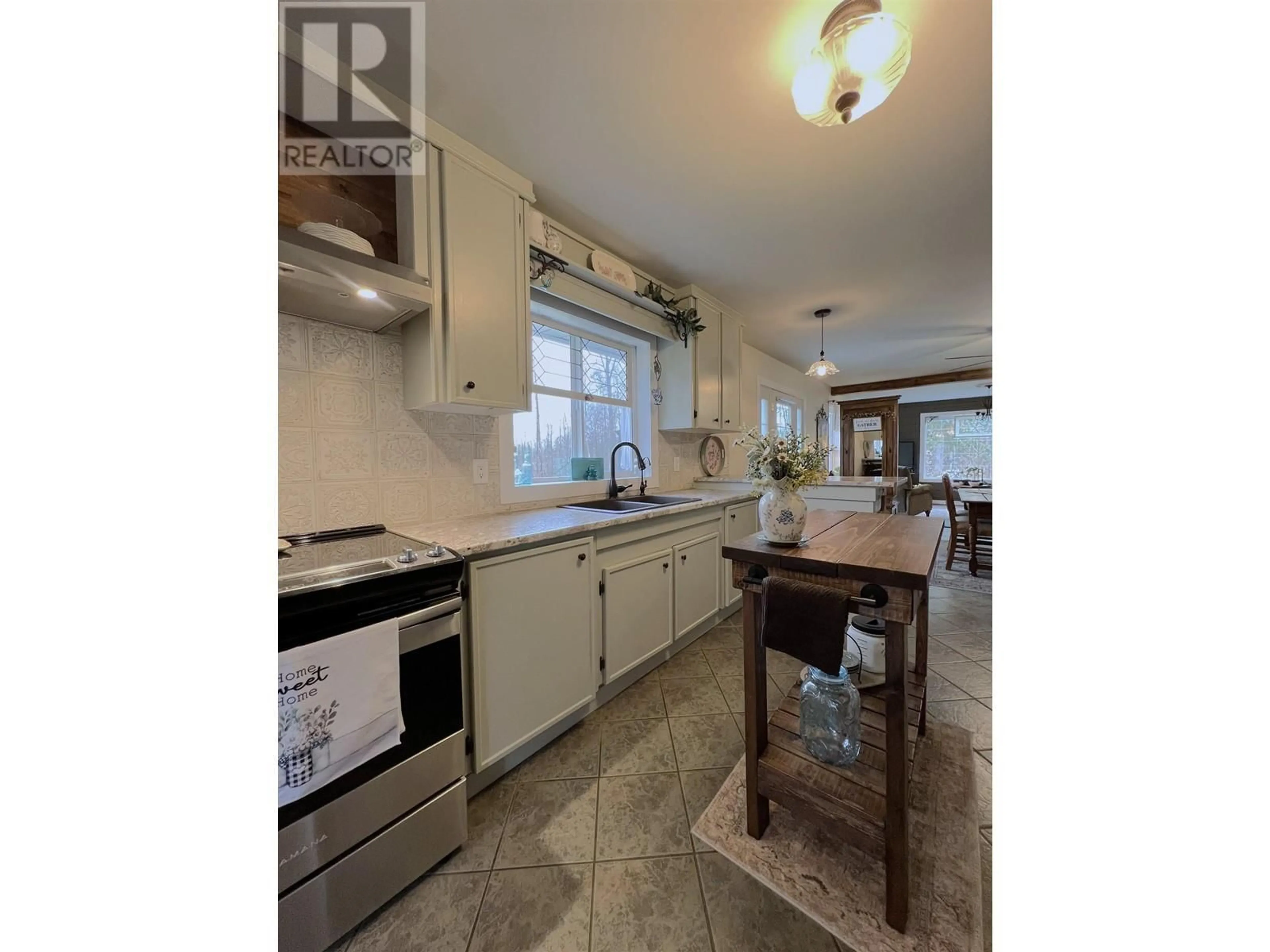 Open concept kitchen, unknown for 4900 MEADOWVIEW ROAD, Prince George British Columbia V2K5V5