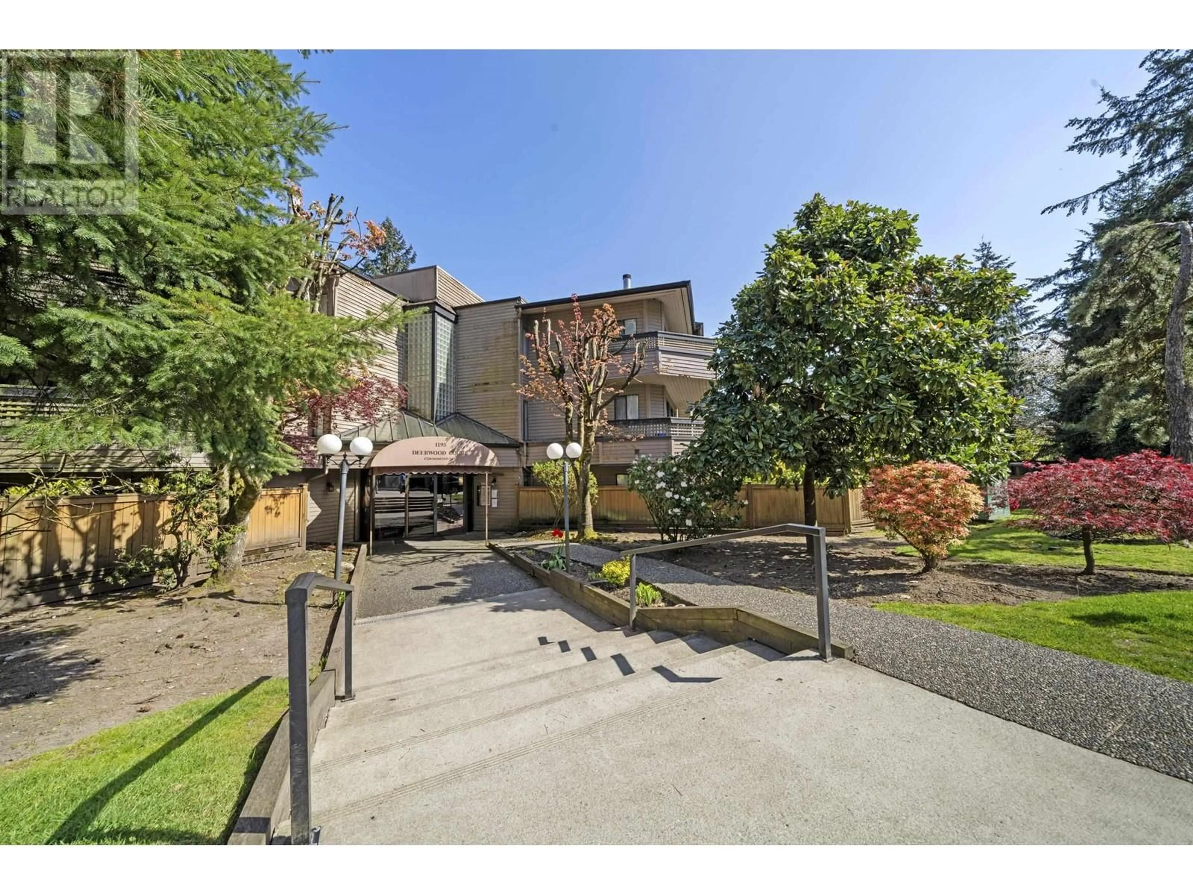 A pic from outside/outdoor area/front of a property/back of a property/a pic from drone, street for 309 - 1195 PIPELINE ROAD, Coquitlam British Columbia V3B6J5