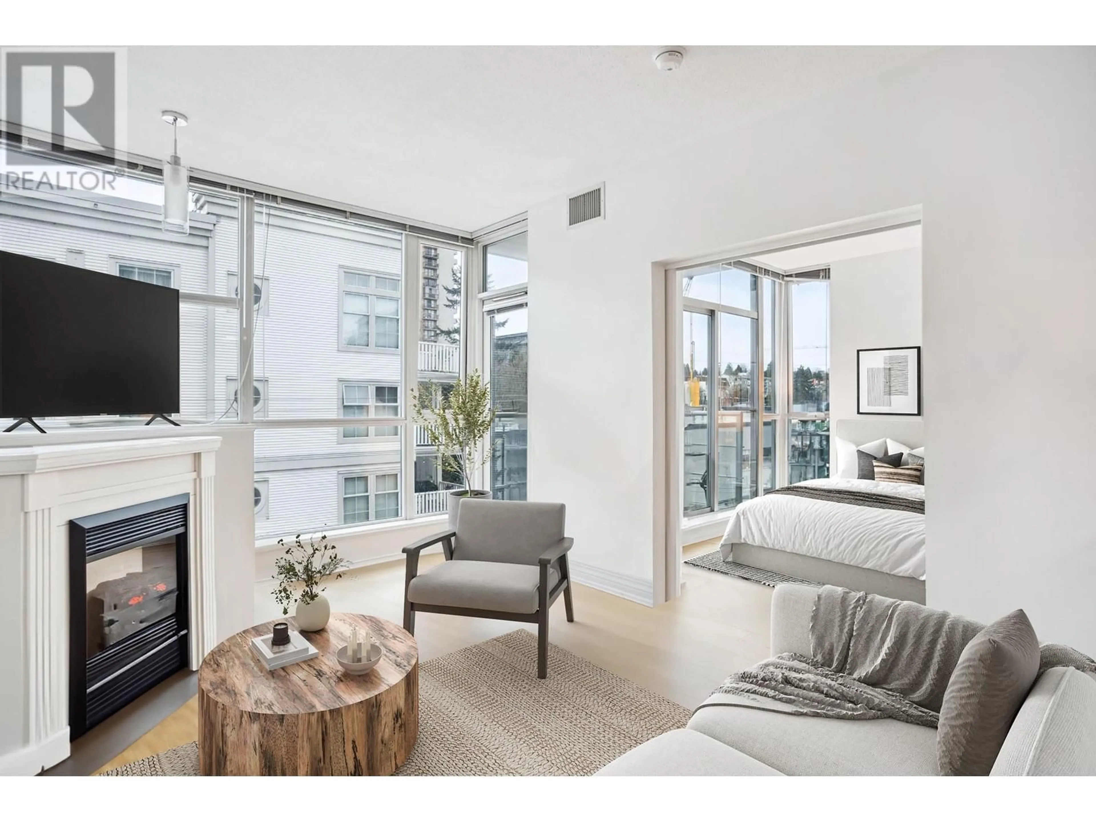 Living room with furniture, unknown for 603 - 168 ESPLANADE, North Vancouver British Columbia V7L4X8