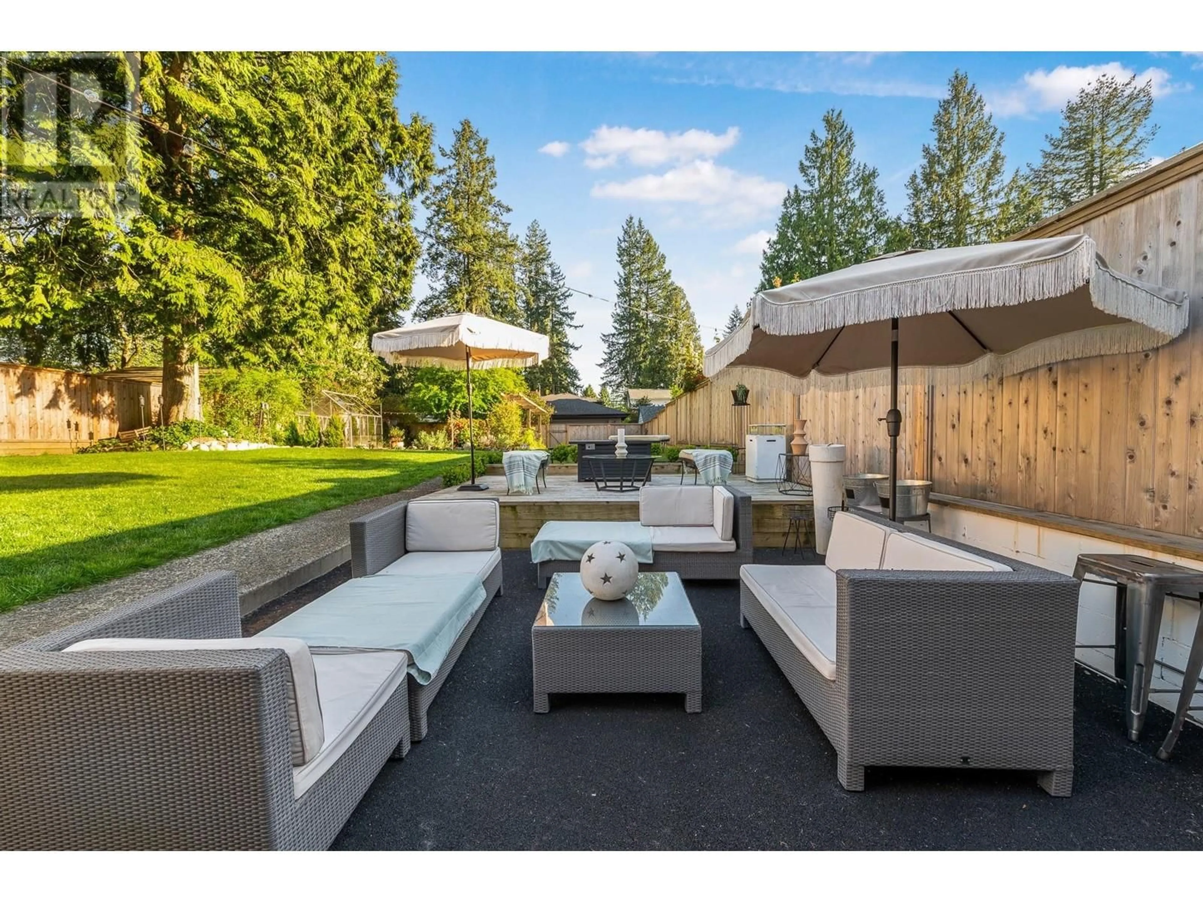 Patio, street for 1335 22ND STREET, North Vancouver British Columbia V7P2G3