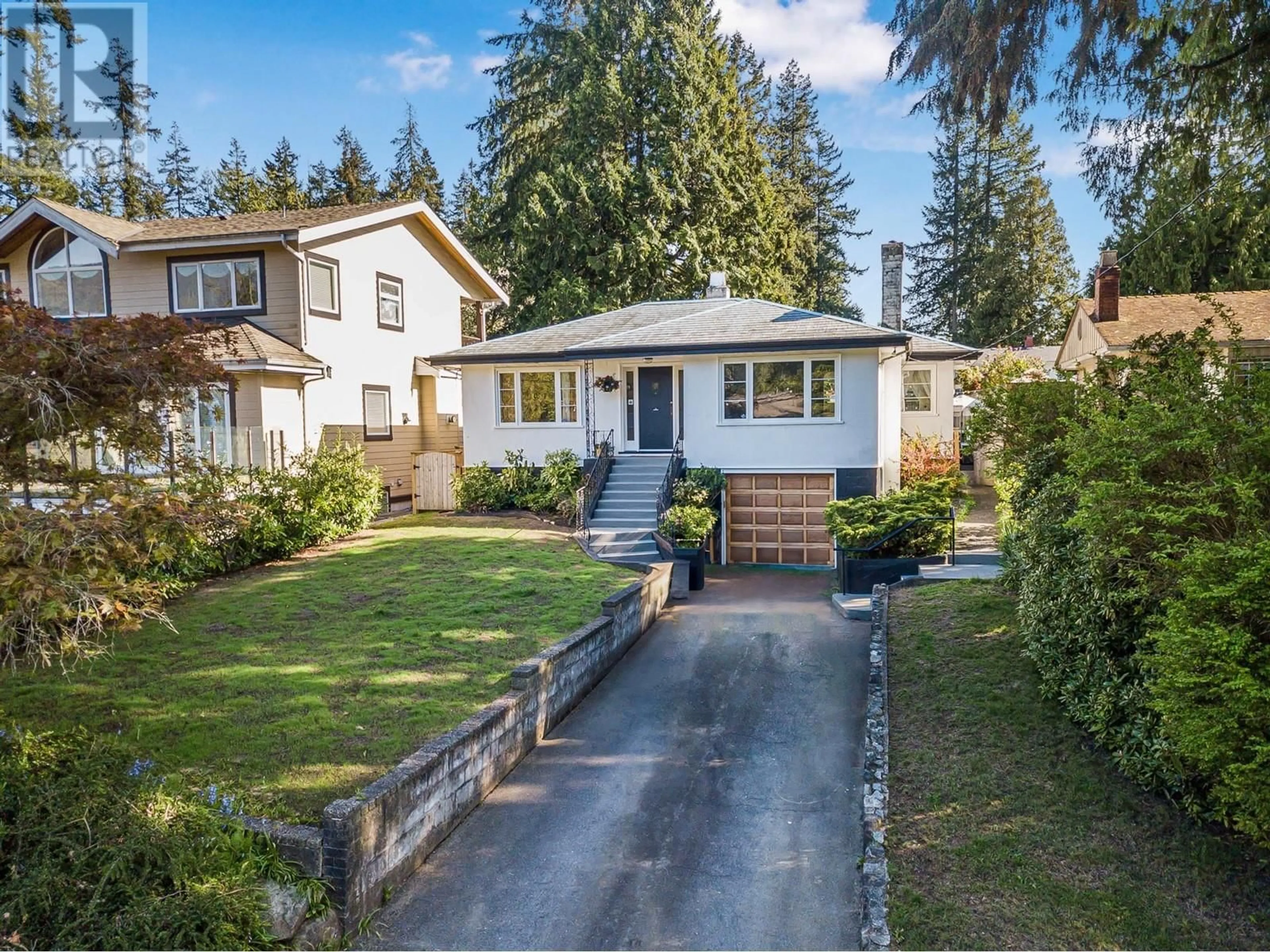 Unknown for 1335 22ND STREET, North Vancouver British Columbia V7P2G3