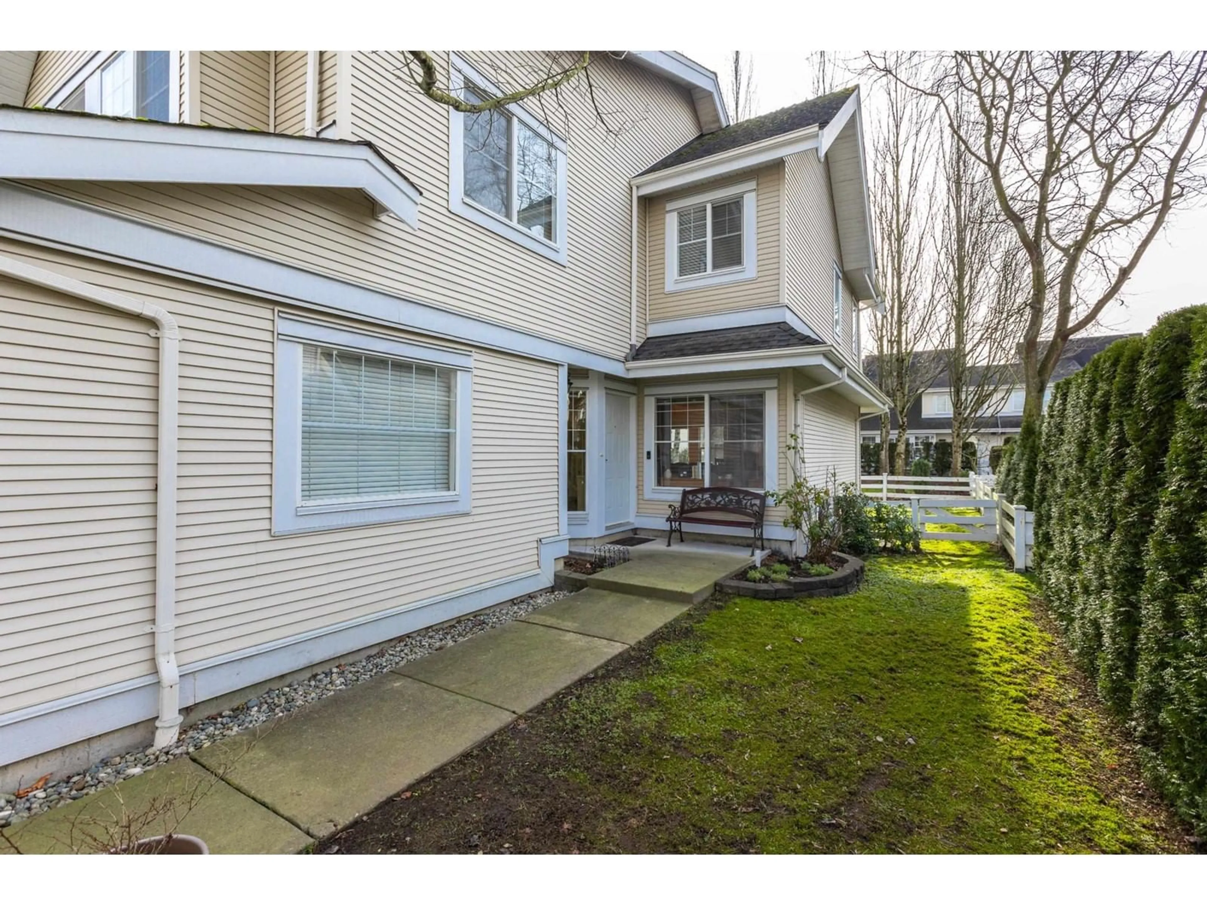 Patio, street for 61 - 17097 64, Surrey British Columbia V3S1Y5