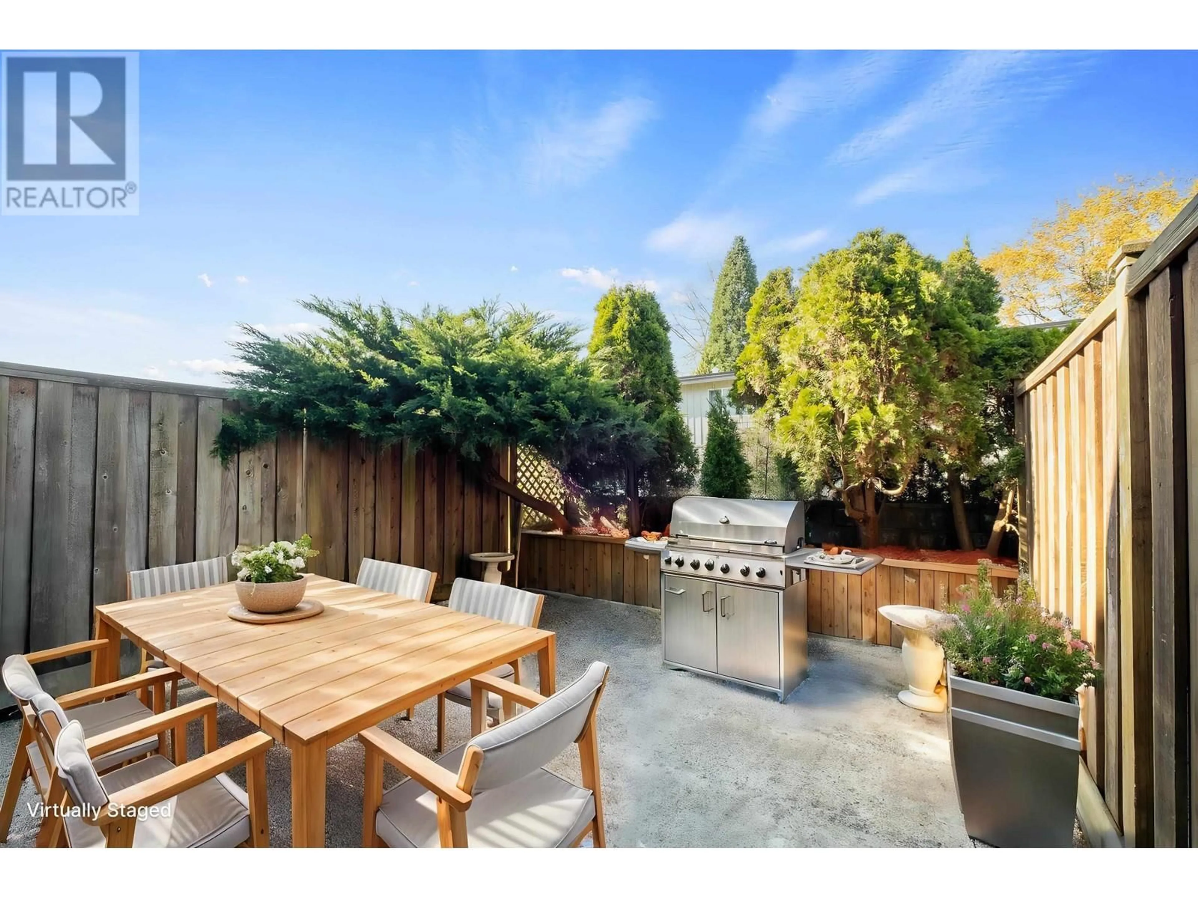 Patio, street for 234 - 9061 HORNE STREET, Burnaby British Columbia V3N4L2