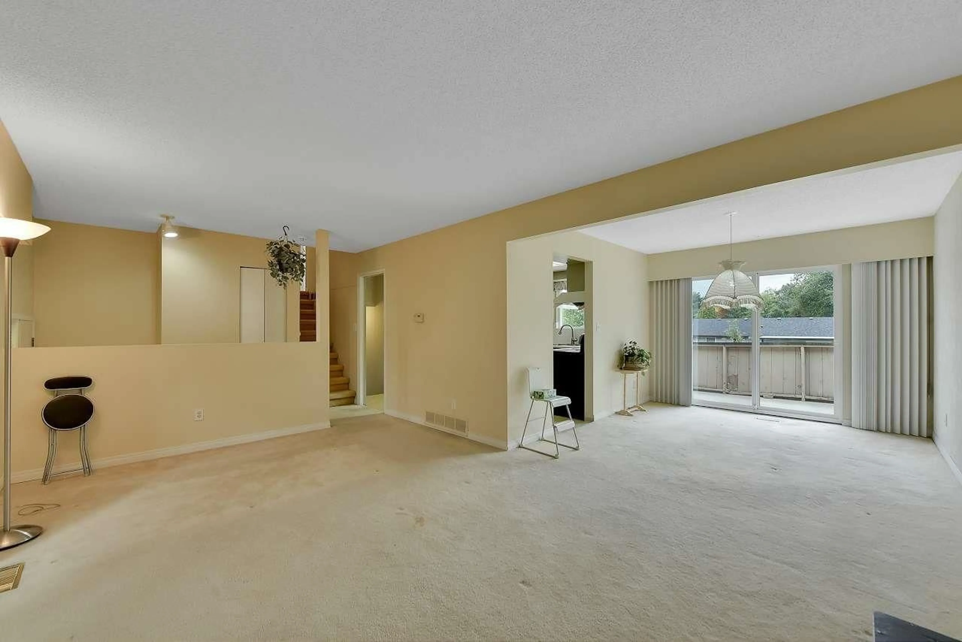 A pic of a room for 13270 87B, Surrey British Columbia V3W6B8
