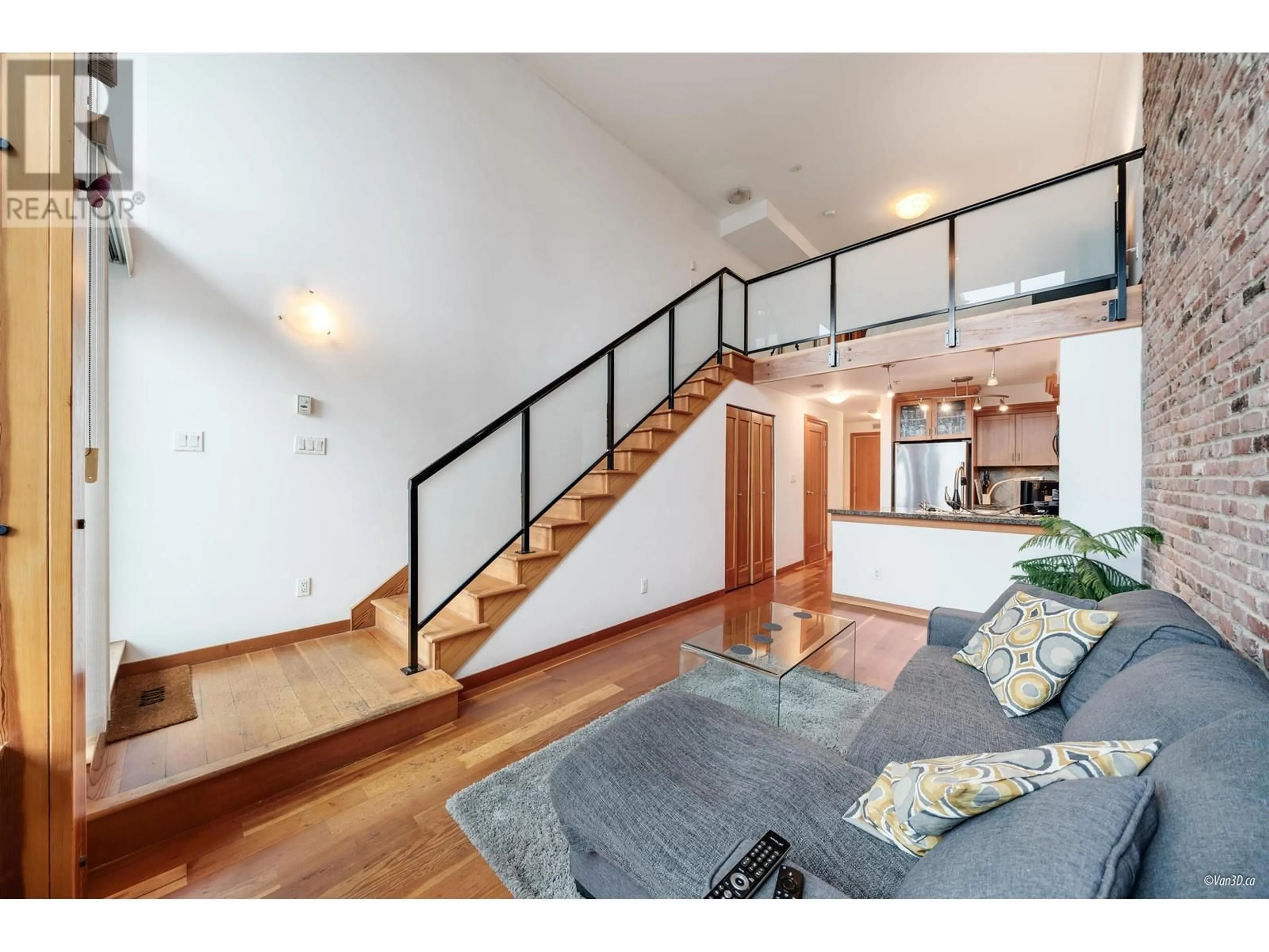 Unknown for 217 - 10 RENAISSANCE SQUARE, New Westminster British Columbia V3M7B1
