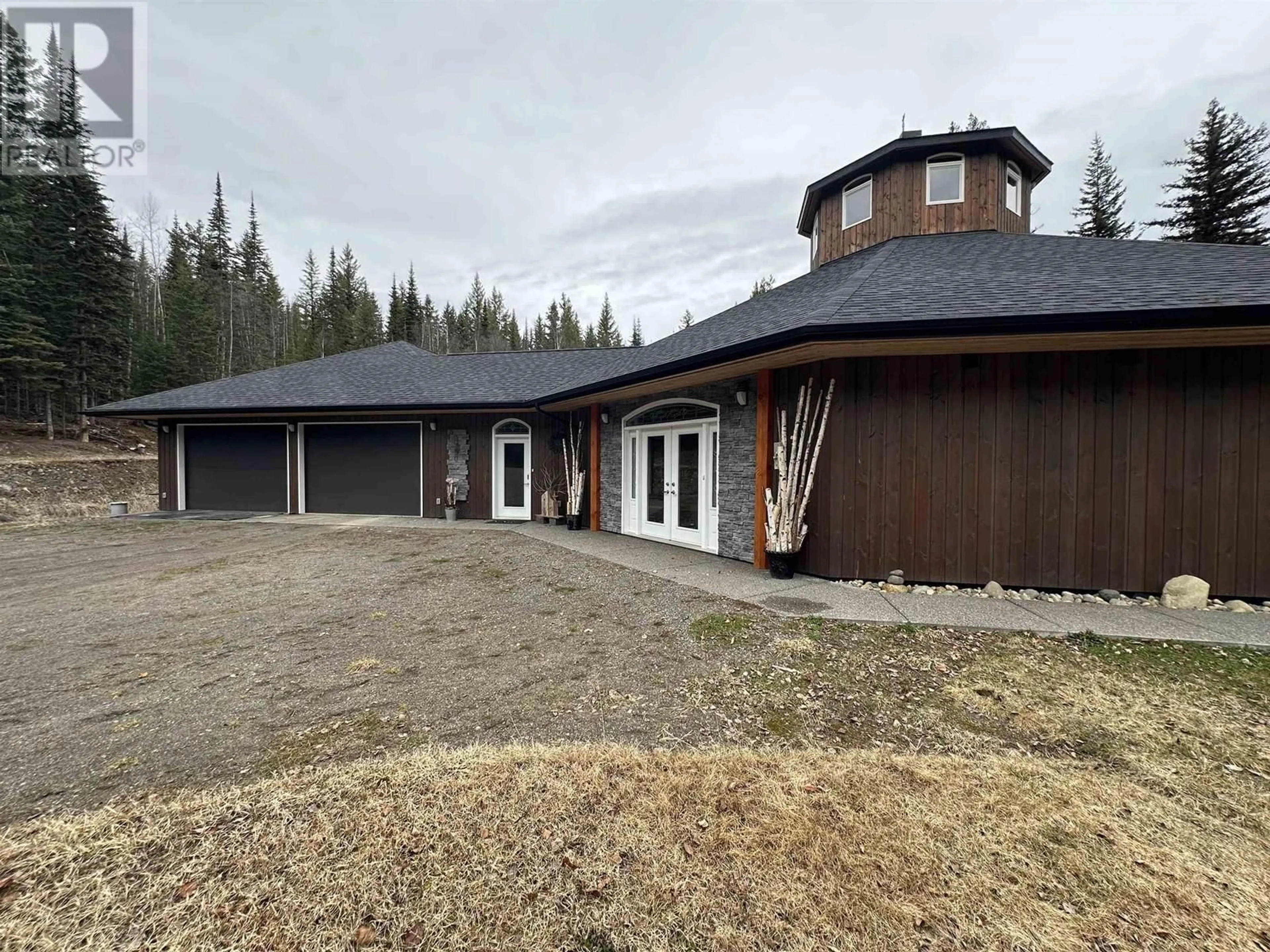 A pic from outside/outdoor area/front of a property/back of a property/a pic from drone, building for 3451 HATCHERY ROAD, Horsefly British Columbia V0L1L0