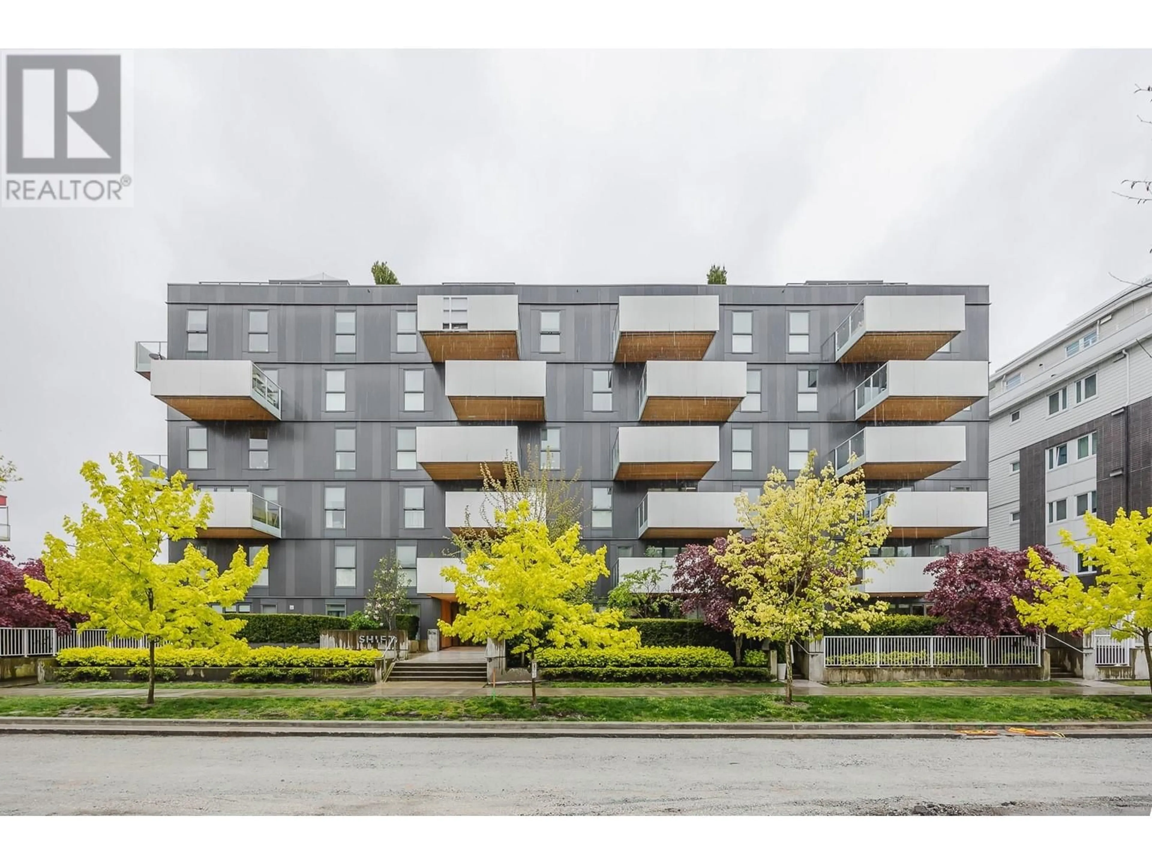 A pic from outside/outdoor area/front of a property/back of a property/a pic from drone, building for 508 - 5089 QUEBEC STREET, Vancouver British Columbia V5W0E5