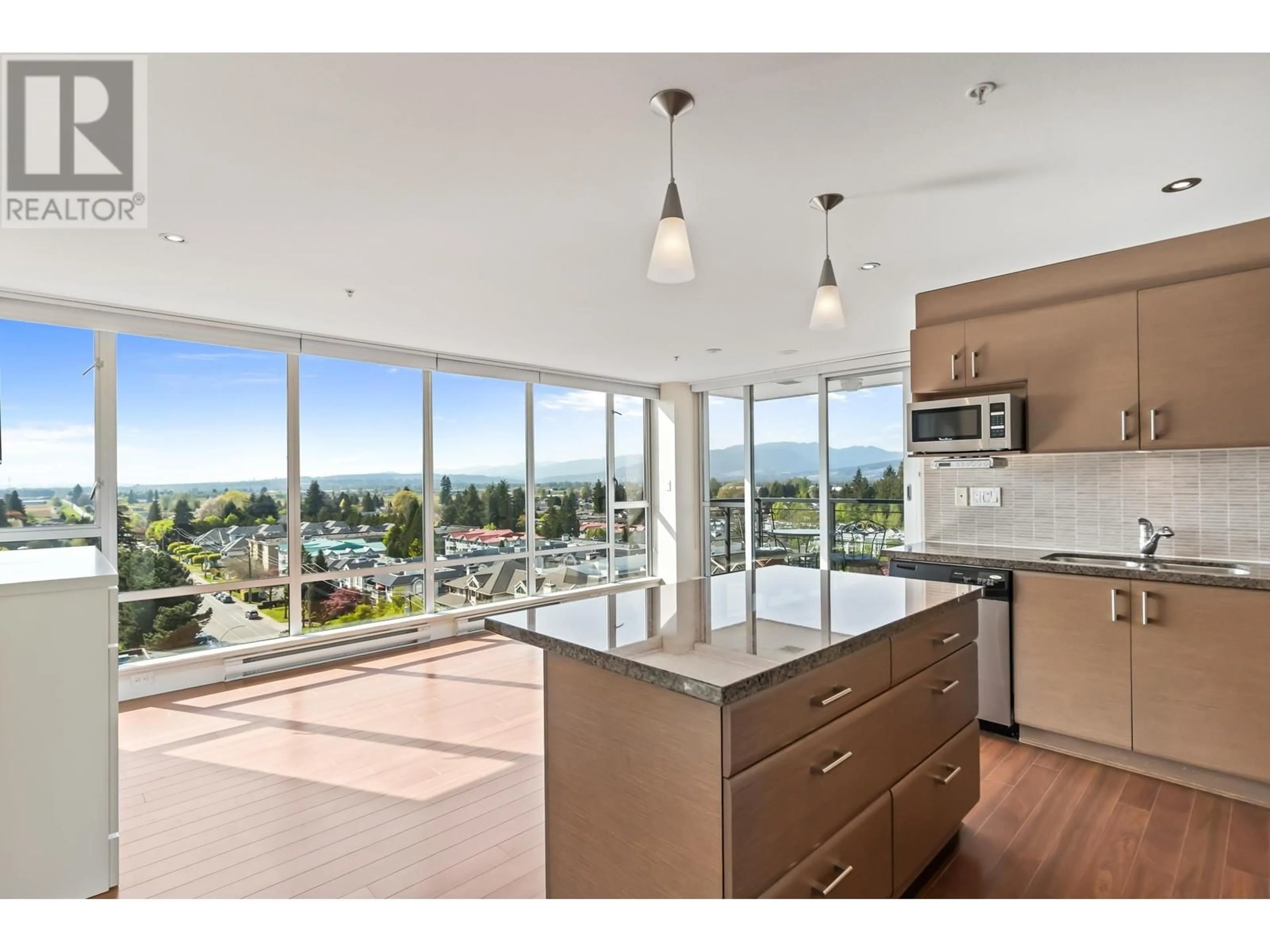 Open concept kitchen, unknown for 903 - 12069 HARRIS ROAD, Pitt Meadows British Columbia V3Y0C8