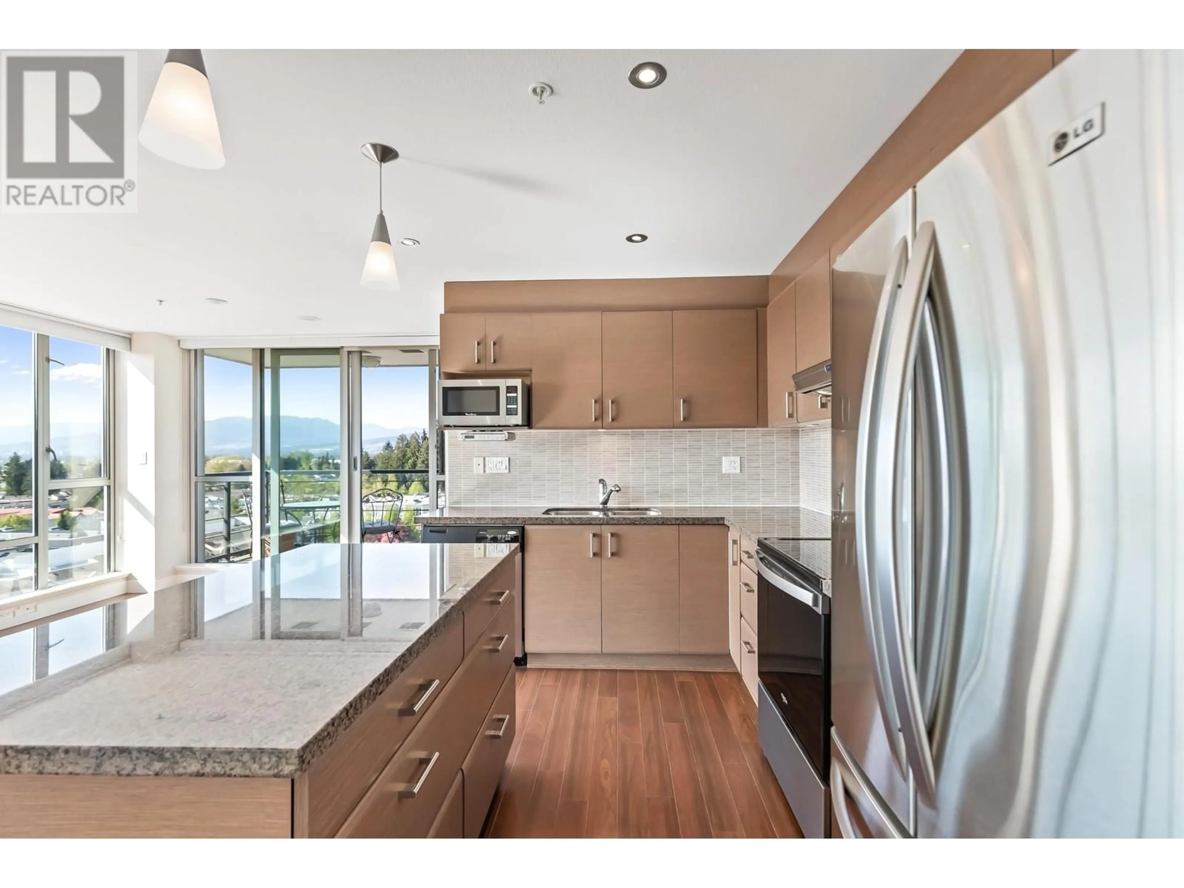 Open concept kitchen, unknown for 903 - 12069 HARRIS ROAD, Pitt Meadows British Columbia V3Y0C8