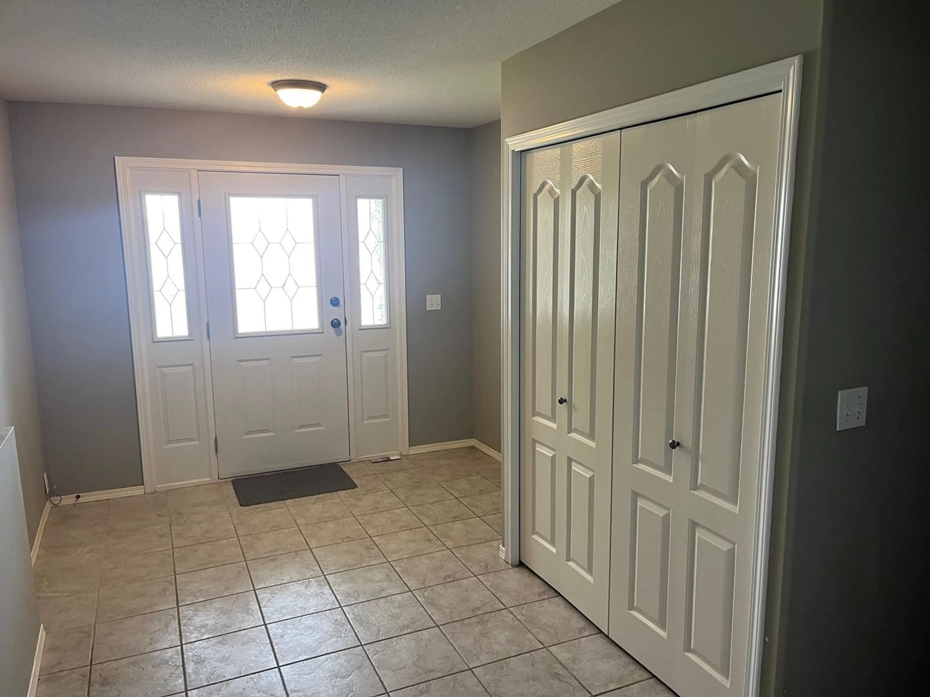 Indoor entryway for 46342 VALLEYVIEW ROAD, Chilliwack British Columbia V2R5R9