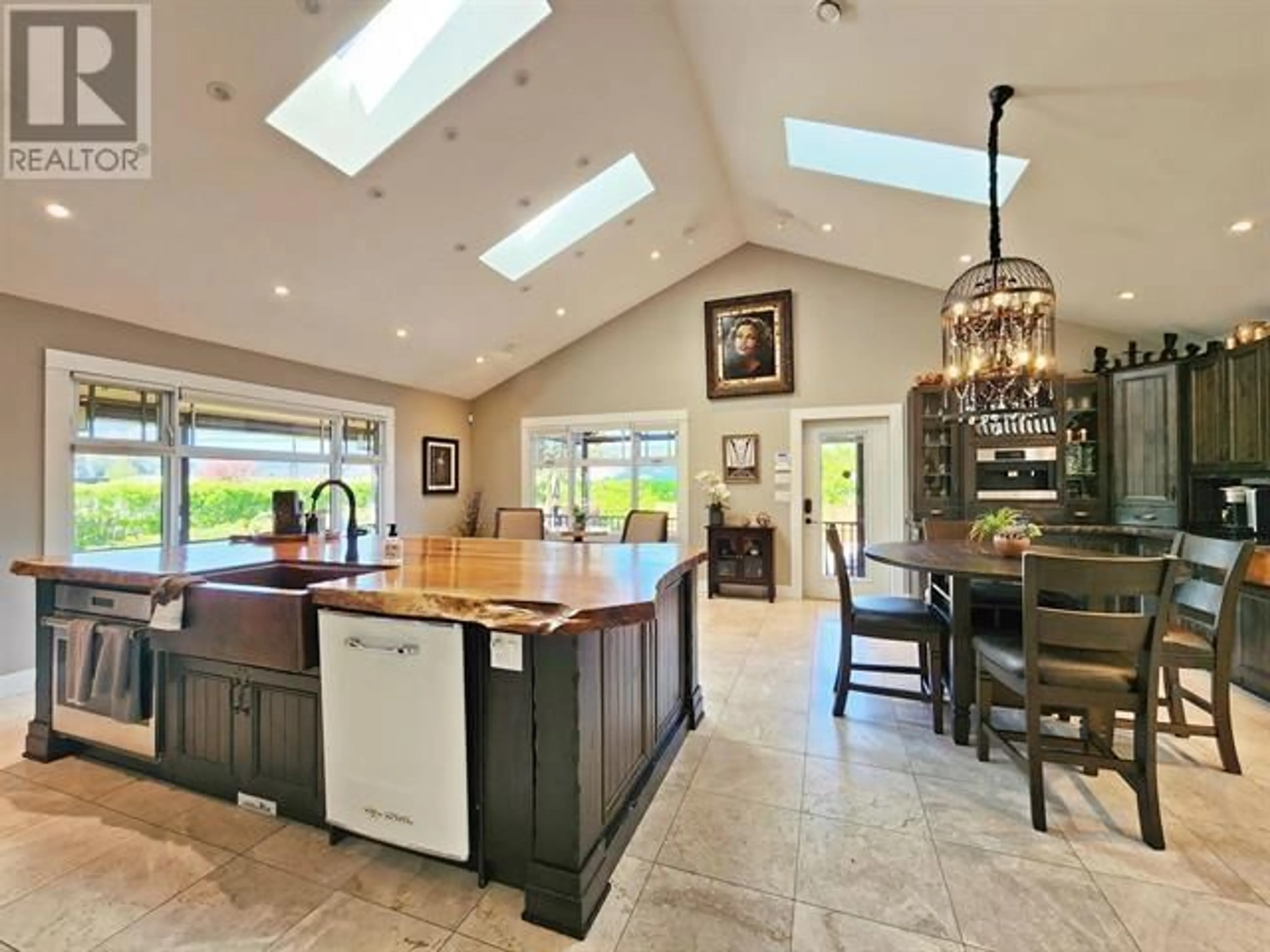 Open concept kitchen, ceramic/tile floor for 683 ST LAURENT AVENUE, Quesnel British Columbia V2J2E5
