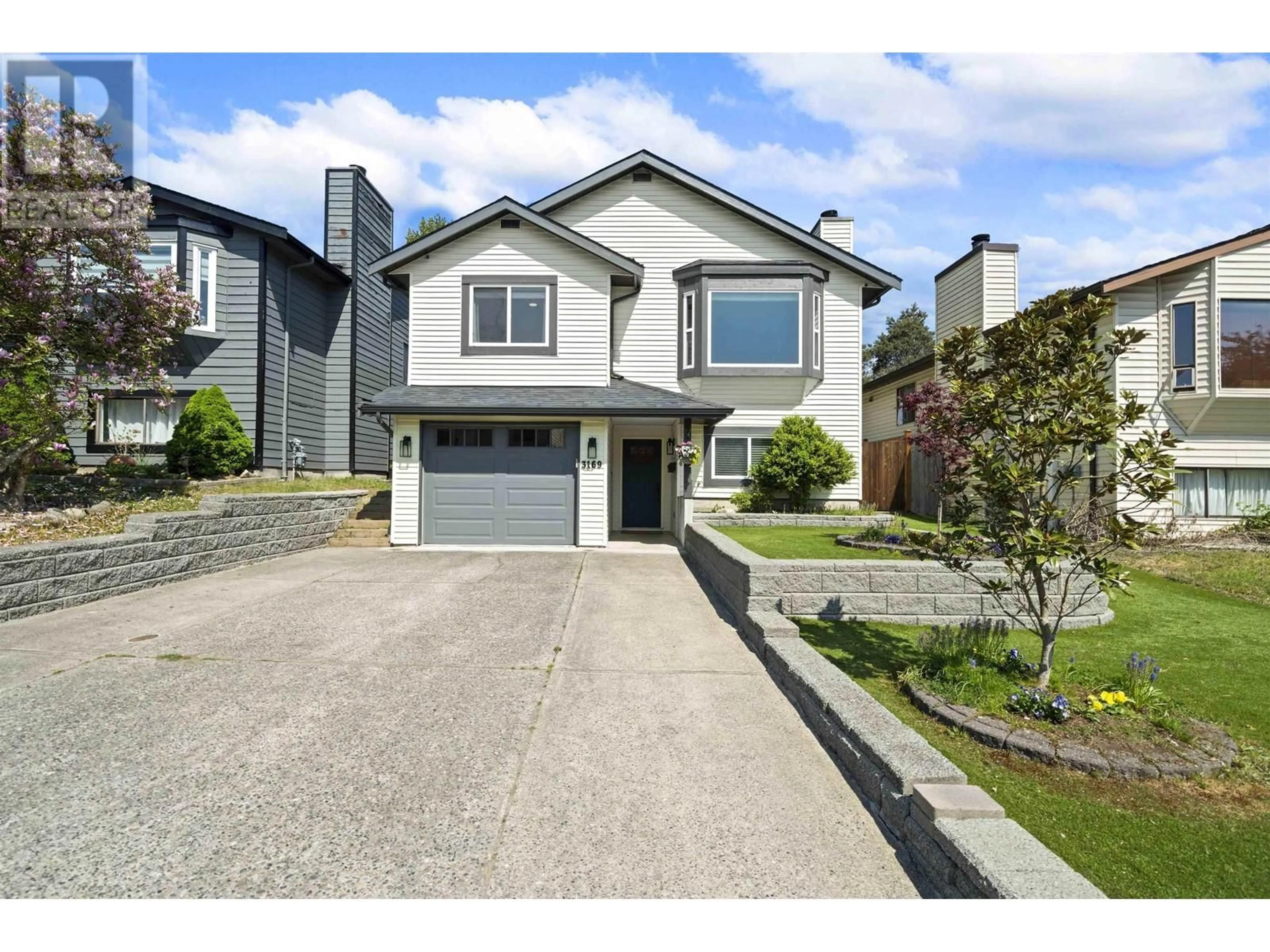 Home with vinyl exterior material, street for 3169 TORY AVENUE, Coquitlam British Columbia V3E2E2