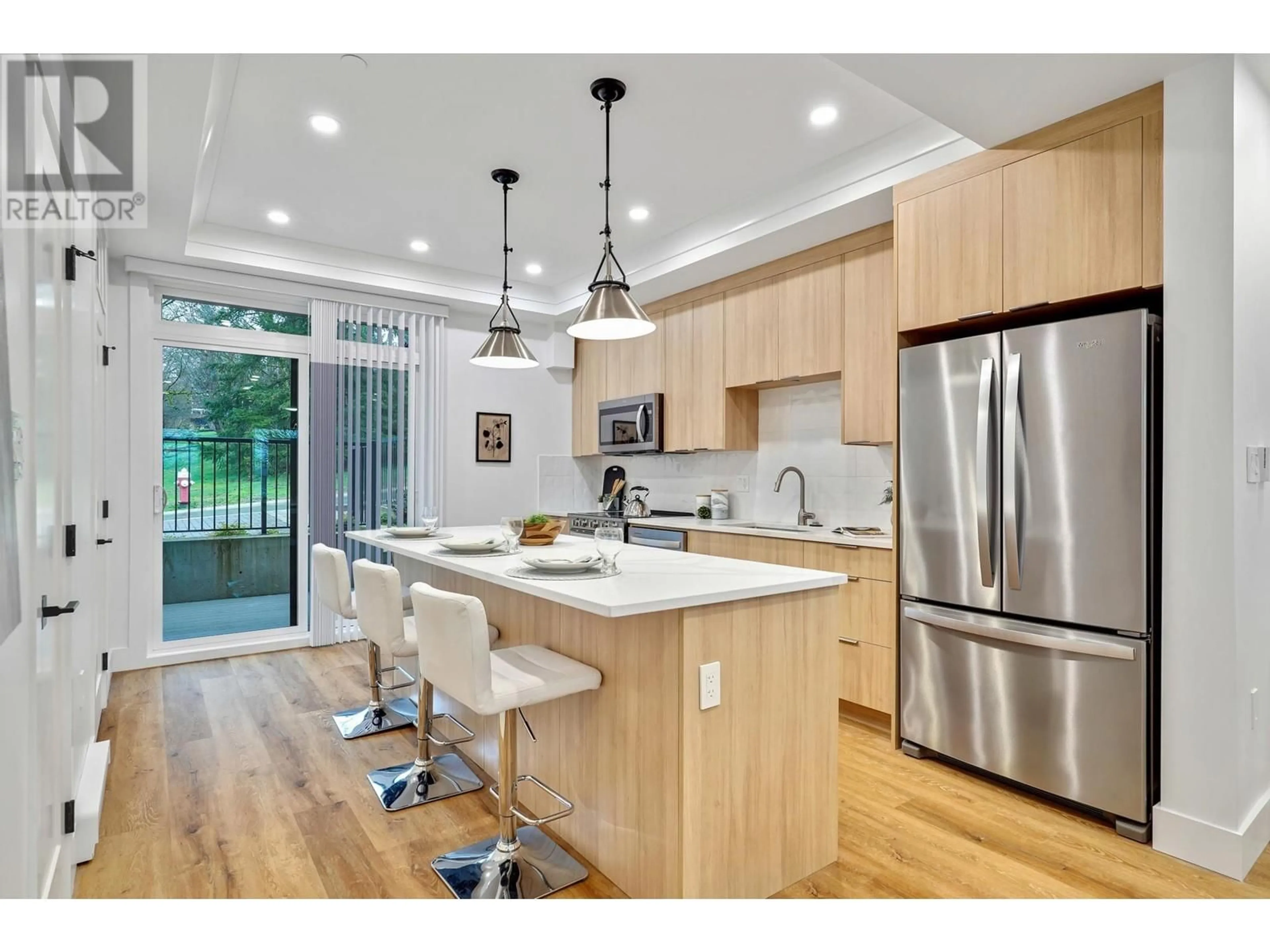 Open concept kitchen, wood/laminate floor for 45 EIGHTH AVENUE, New Westminster British Columbia V3L4J4