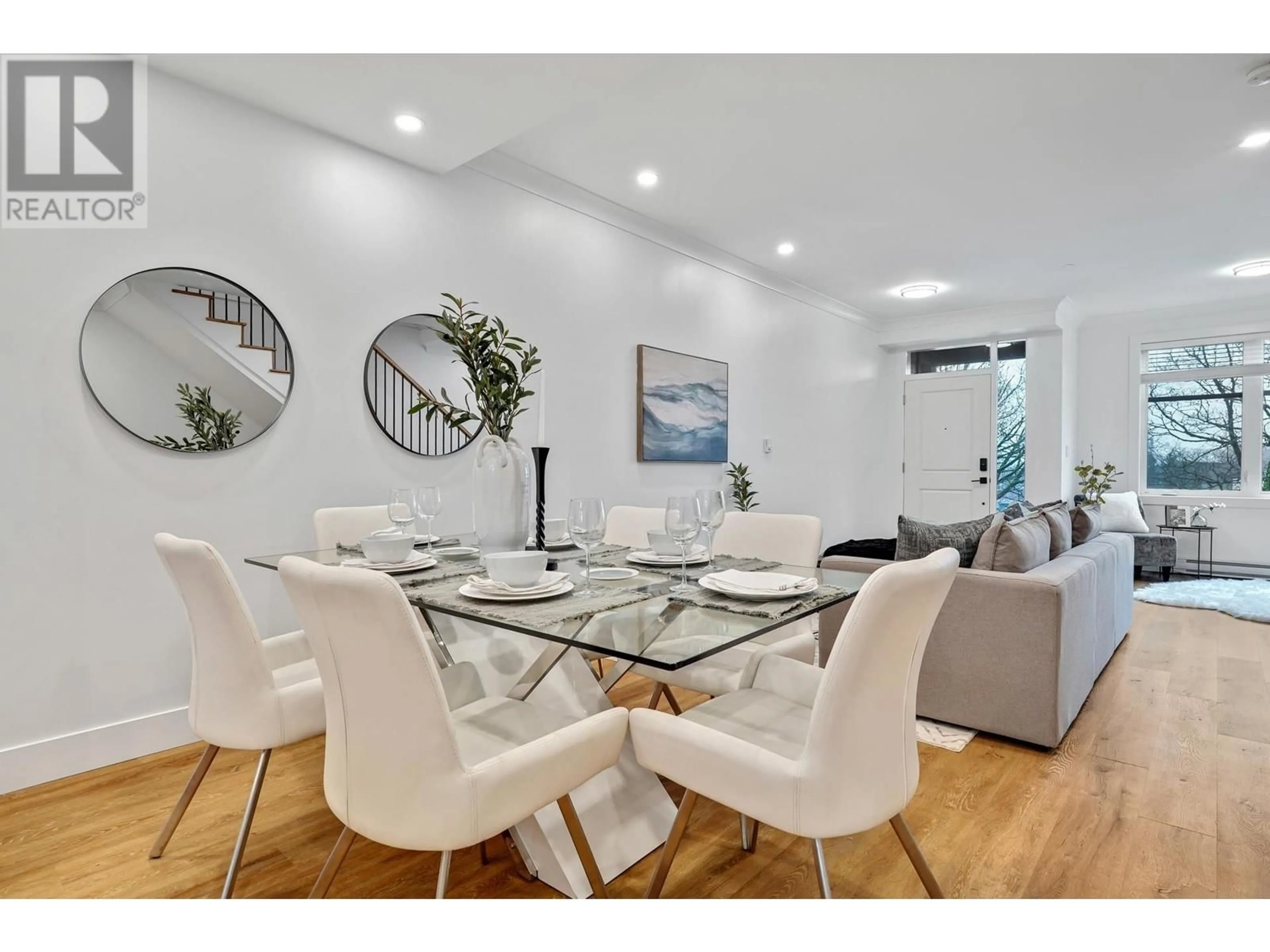 Dining room, unknown for 45 EIGHTH AVENUE, New Westminster British Columbia V3L4J4
