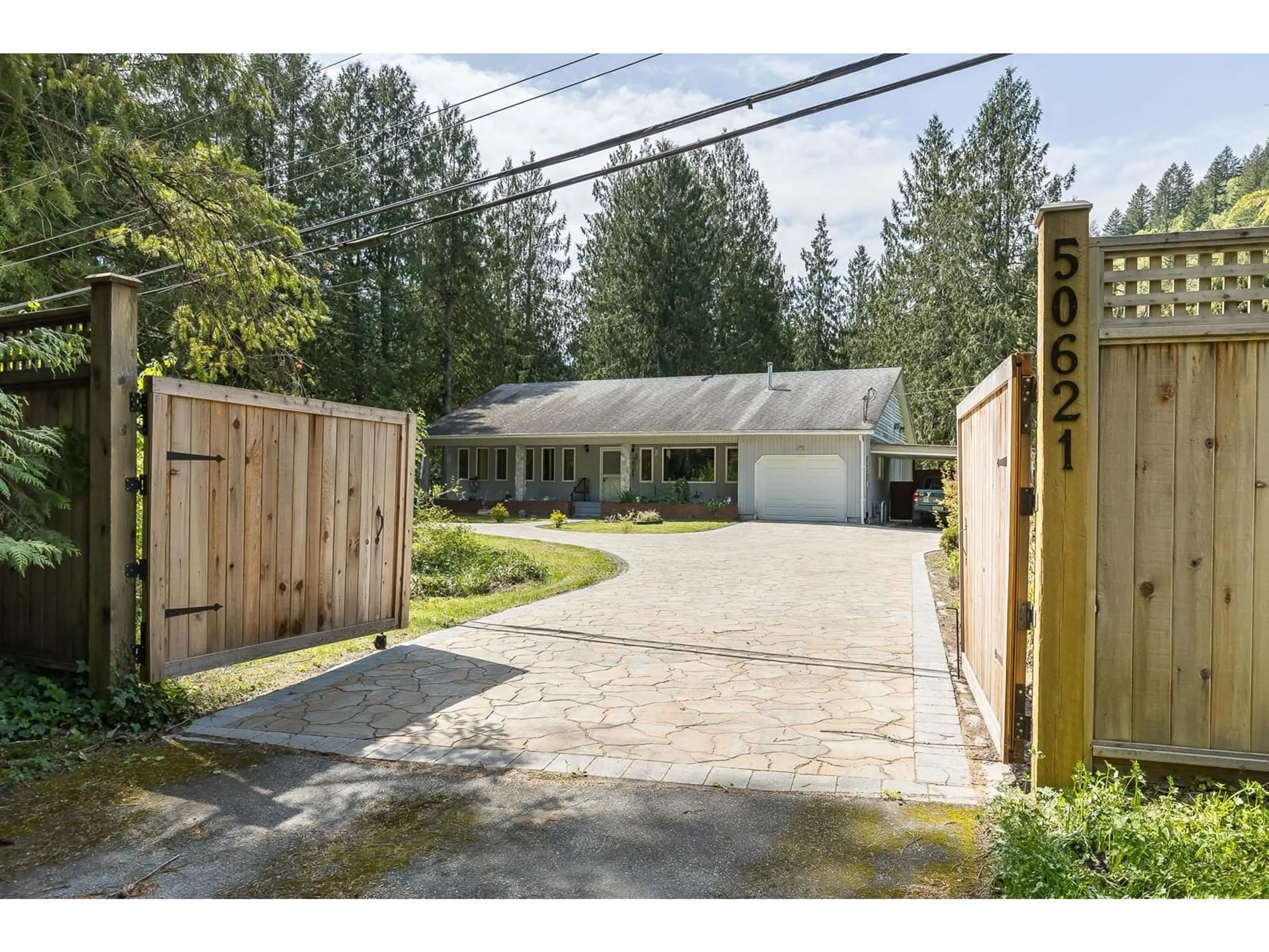 A pic from outside/outdoor area/front of a property/back of a property/a pic from drone, street for 50621 O'BYRNE ROAD, Sardis - Chwk River Valley British Columbia V4Z1B4