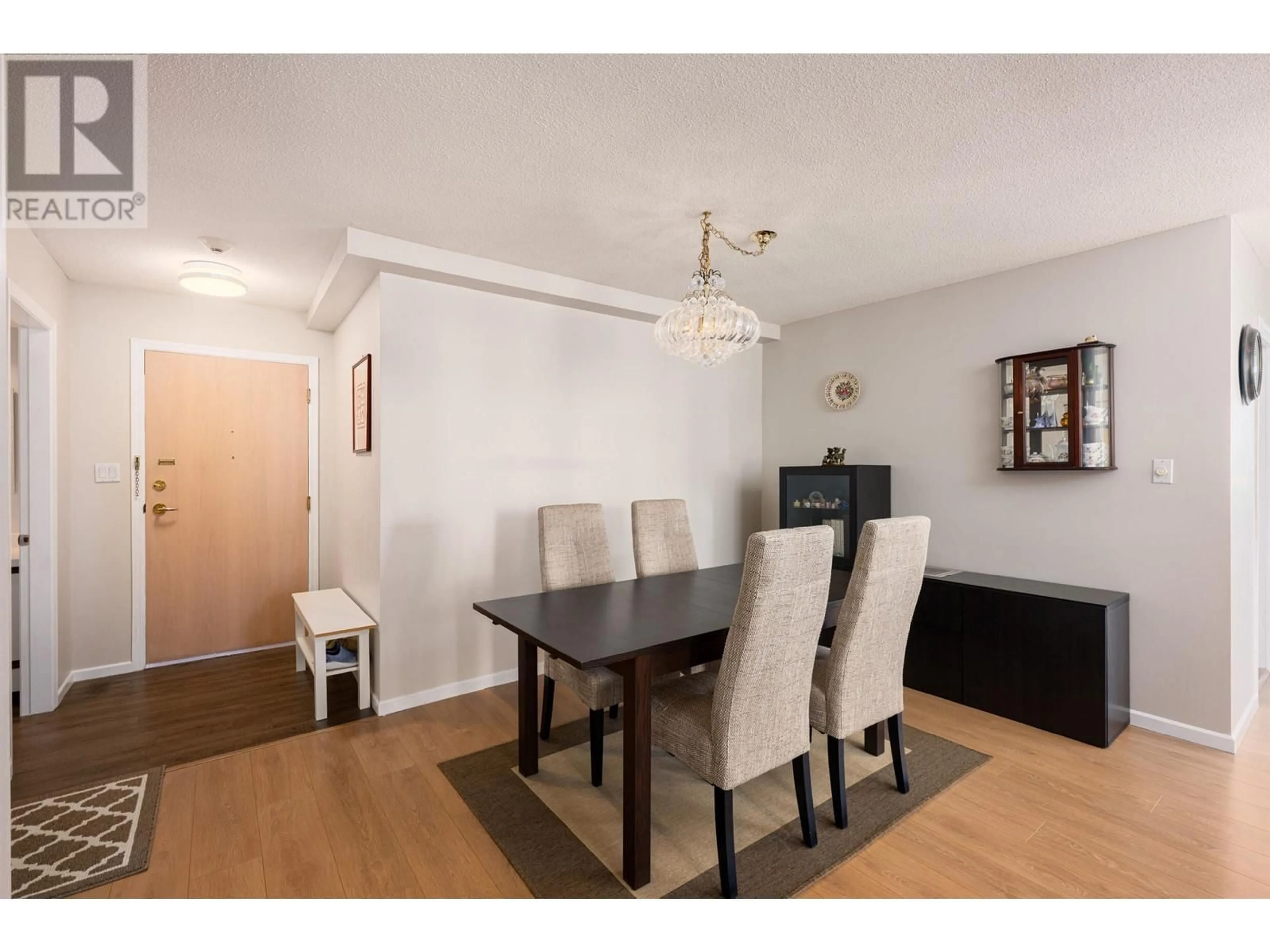 Dining room, wood/laminate floor for 1220 - 4825 HAZEL STREET, Burnaby British Columbia V5H4N4