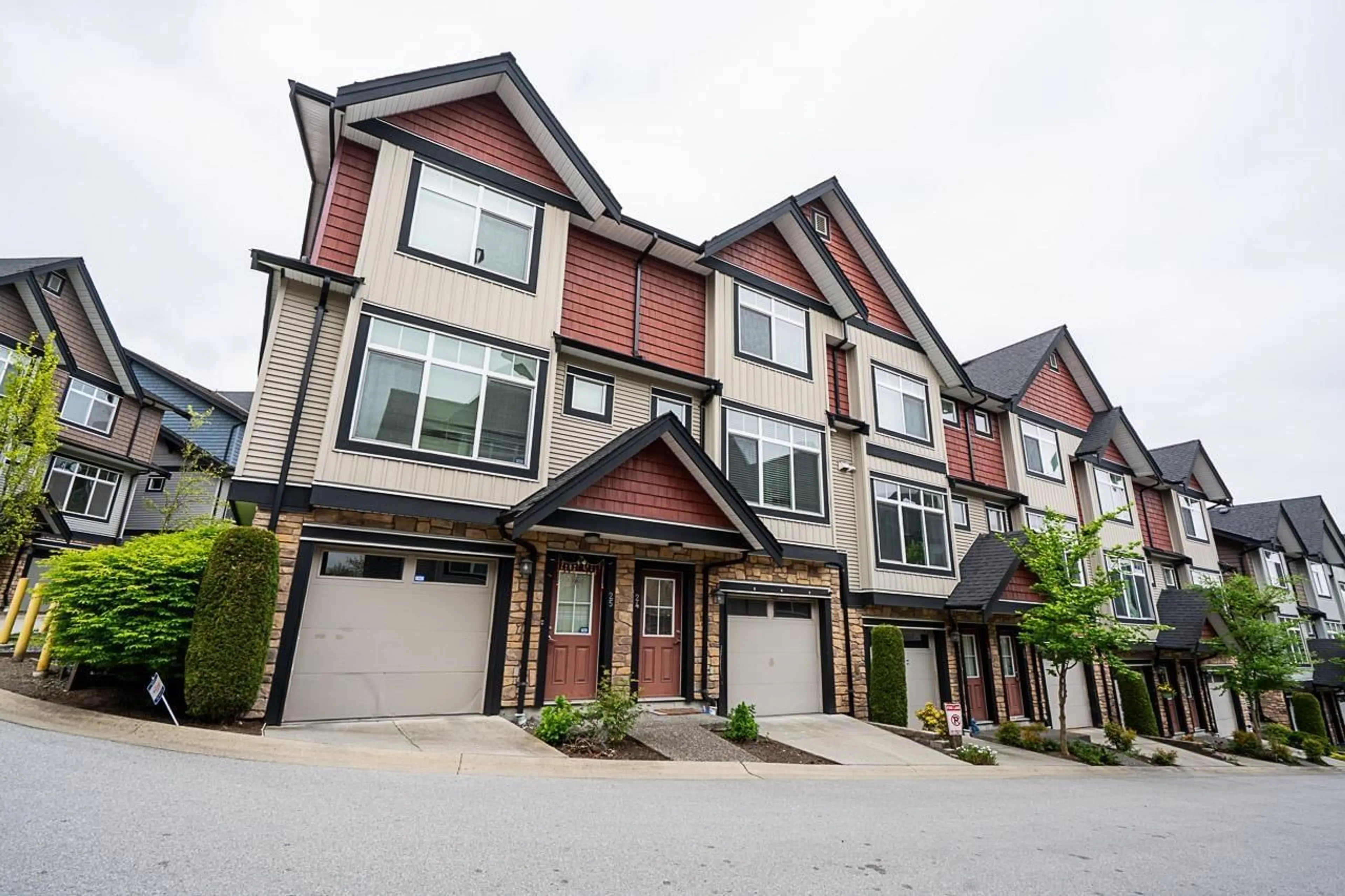 Unknown for 24 - 6299 144, Surrey British Columbia V3X1A2