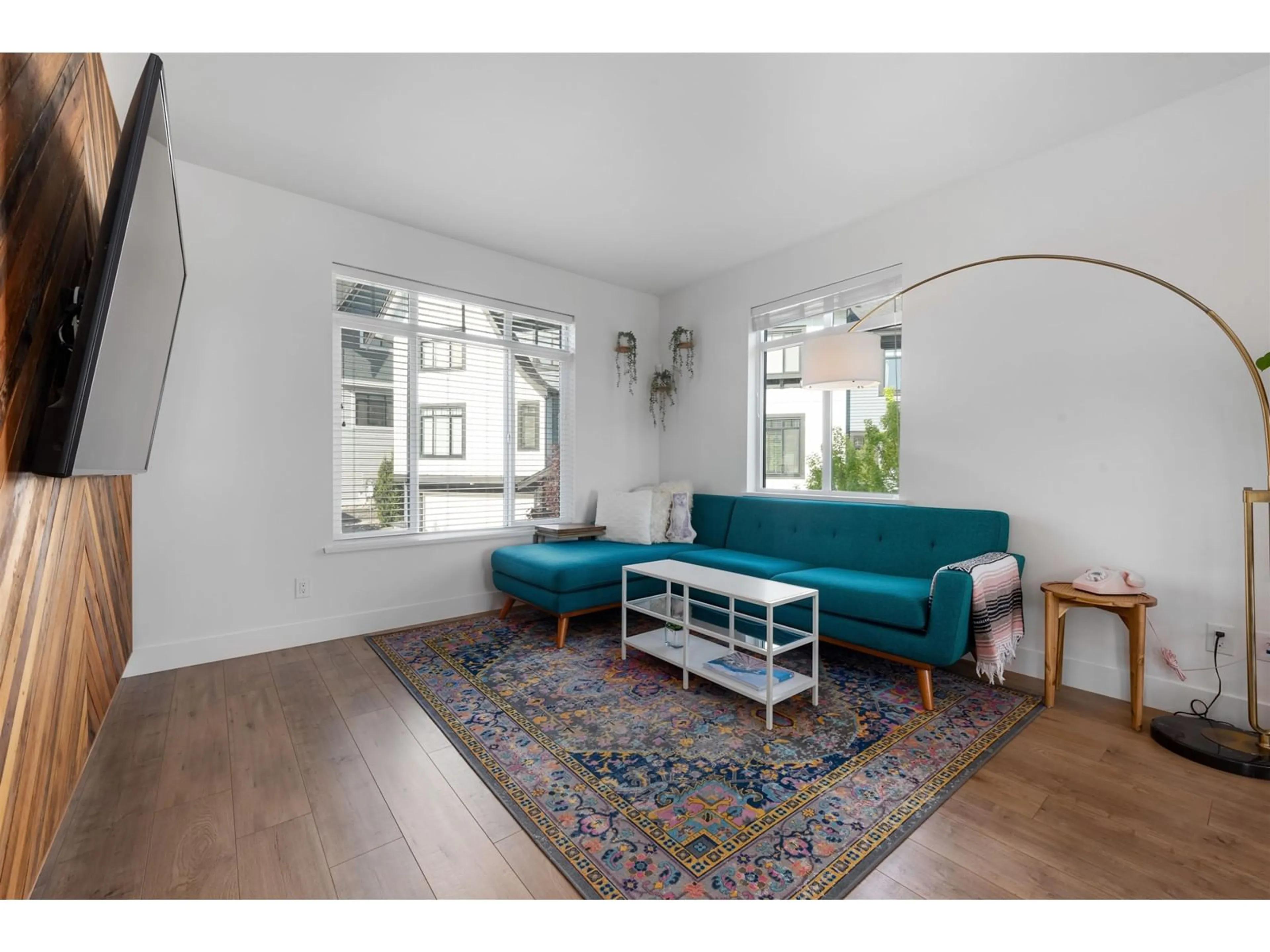 Living room with furniture, unknown for 47 - 6897 201, Langley British Columbia V2Y0Z3