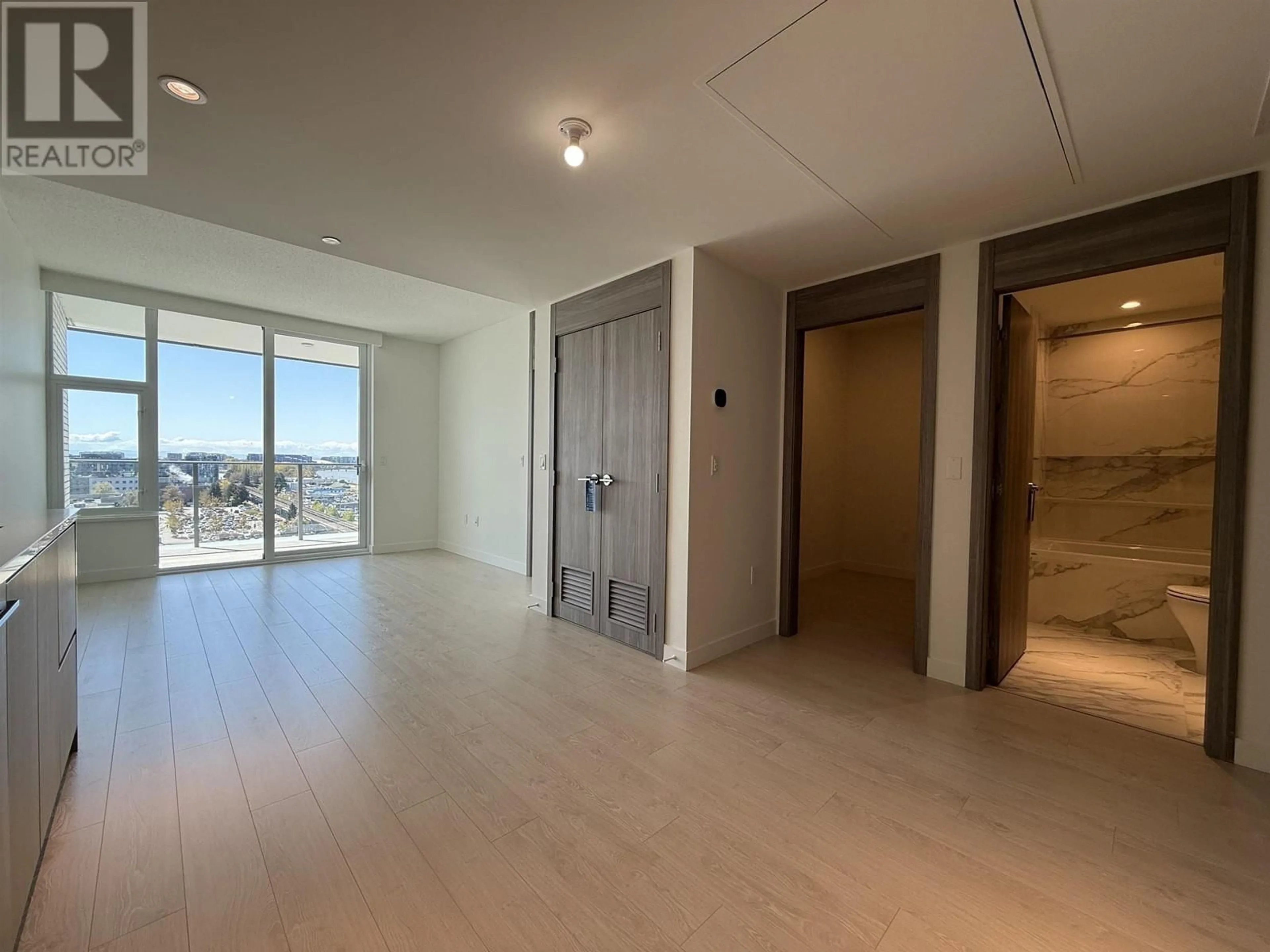 A pic of a room for 1107 - 8611 HAZELBRIDGE WAY, Richmond British Columbia V6X0W8
