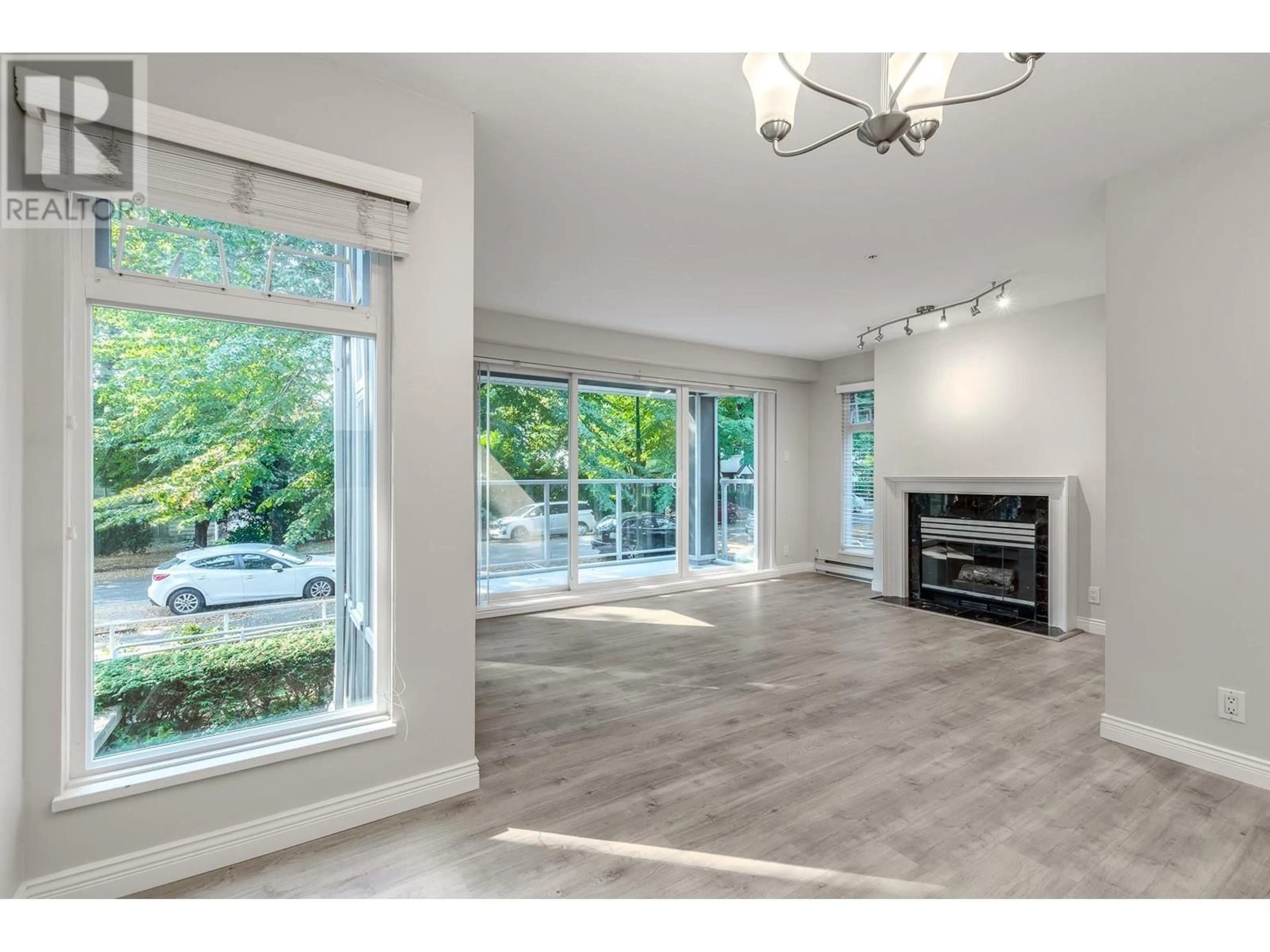 Unknown for 205 - 865 15TH AVENUE, Vancouver British Columbia V5Z1R8